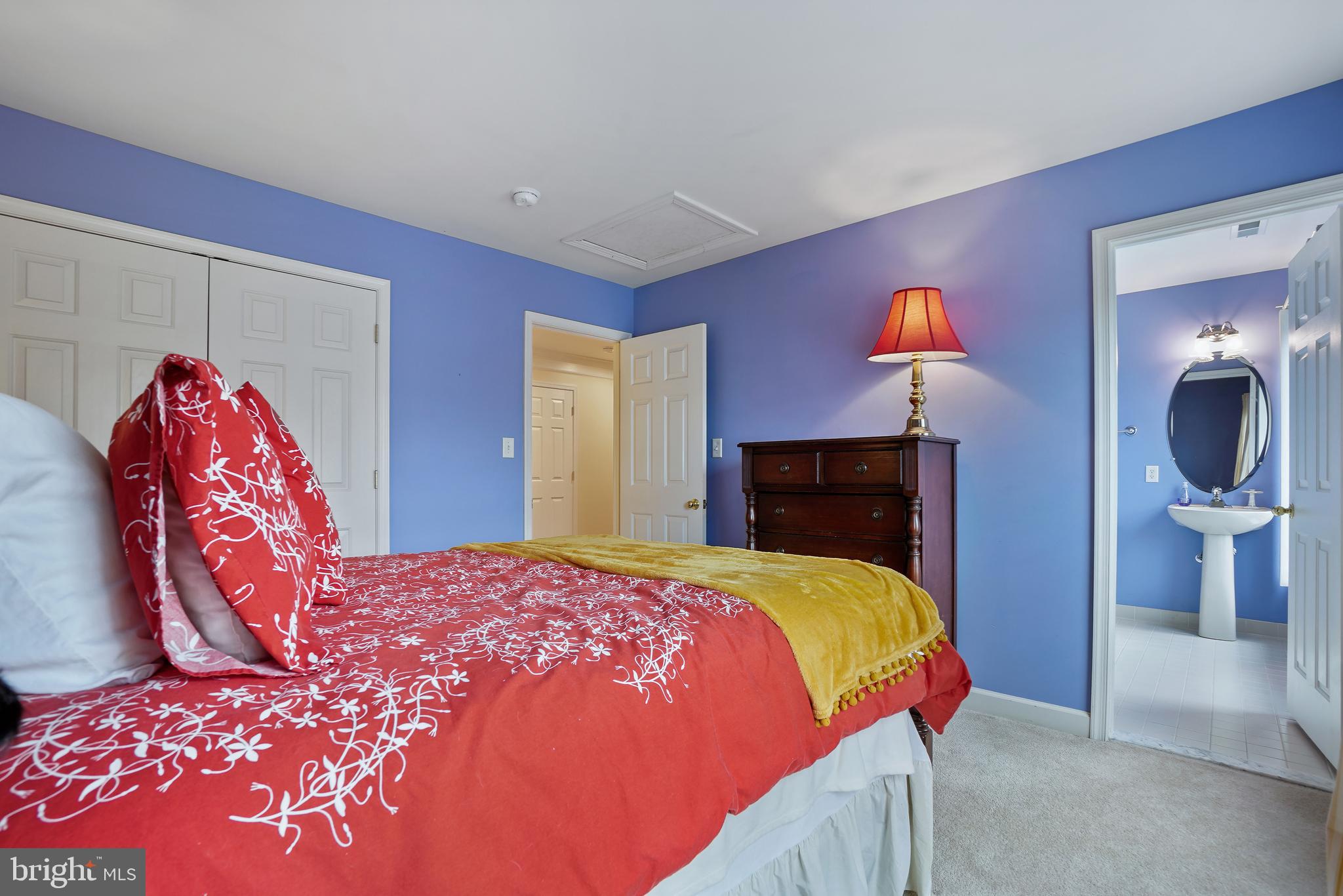 GROVEMONT - Residential