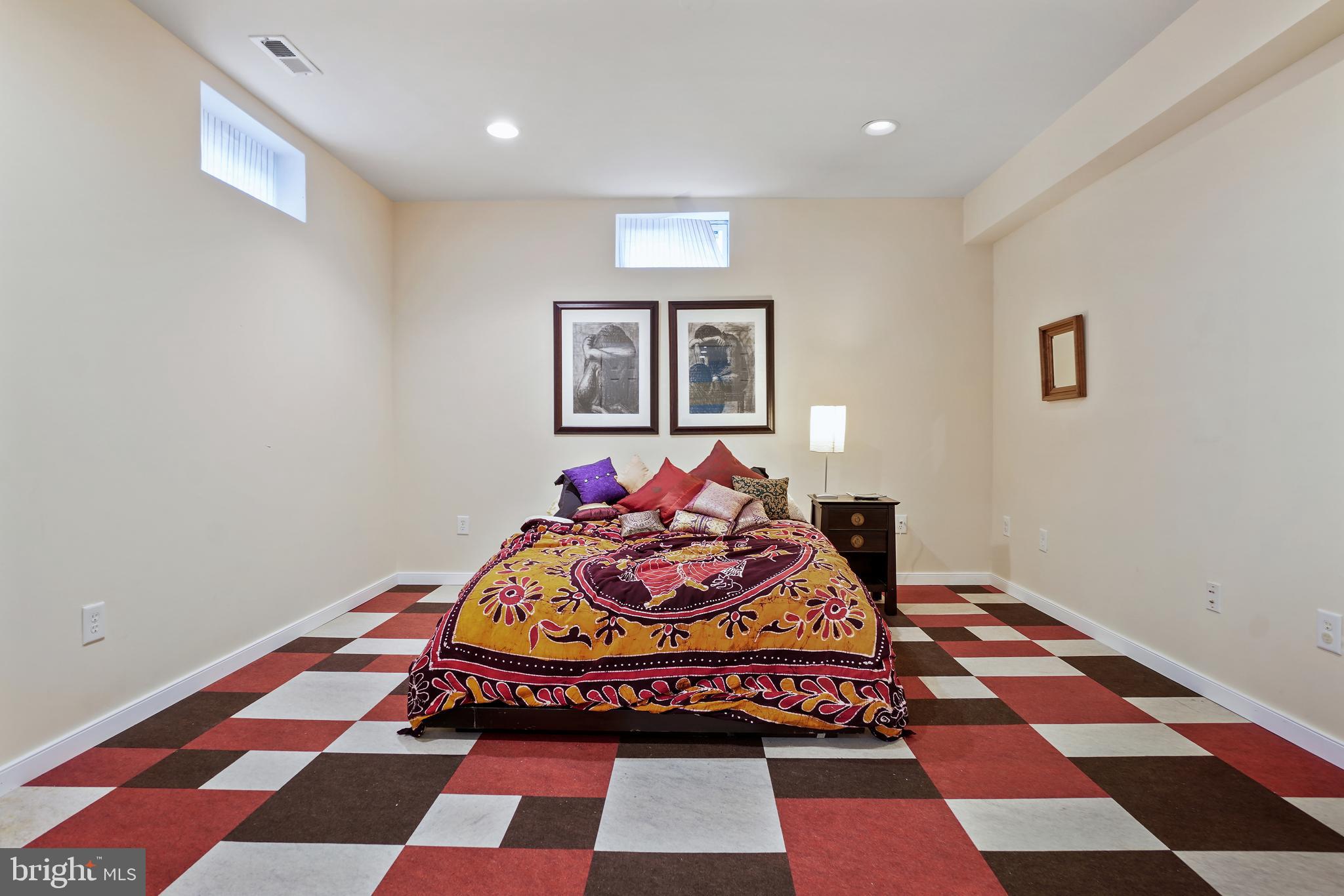 GROVEMONT - Residential