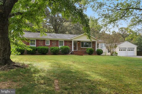 139 FOLLY NECK WARSAW VA 22572