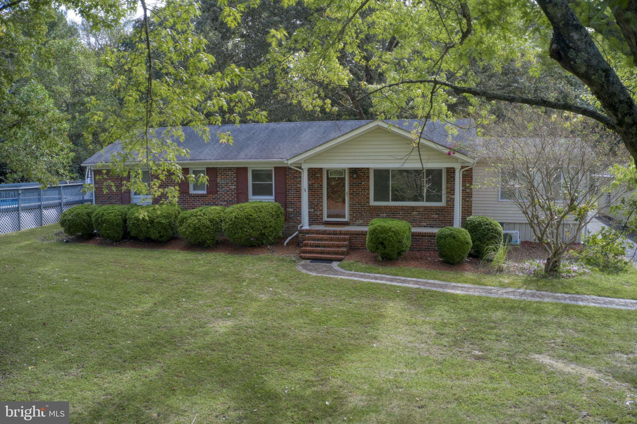 139 FOLLY NECK