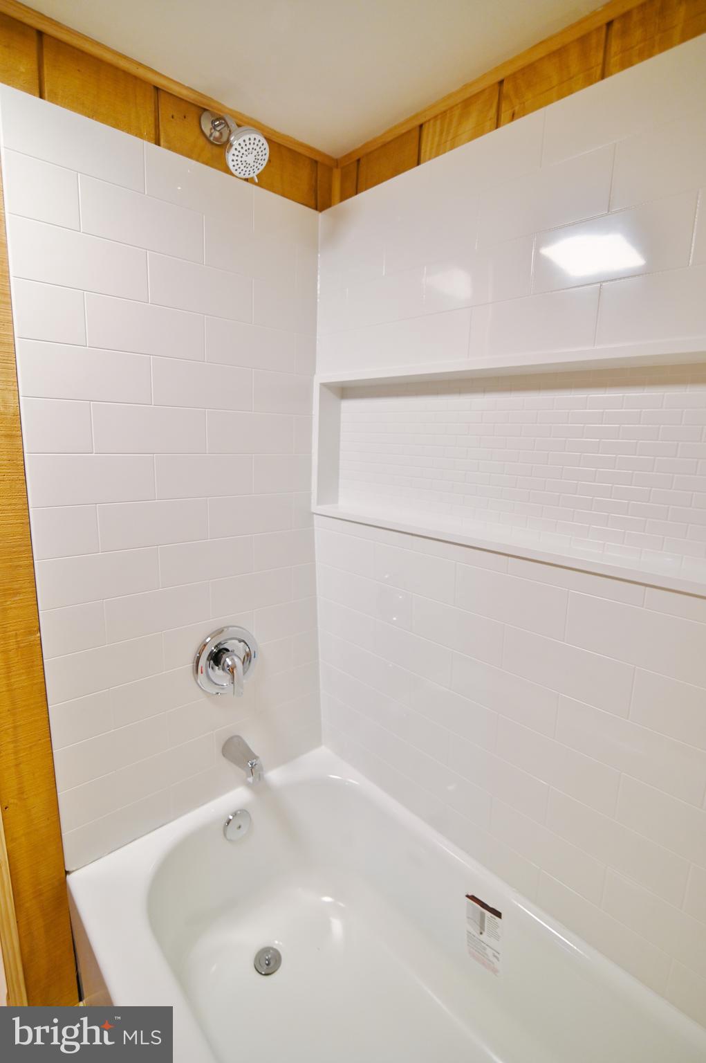 AVONDALE ACRES - Residential