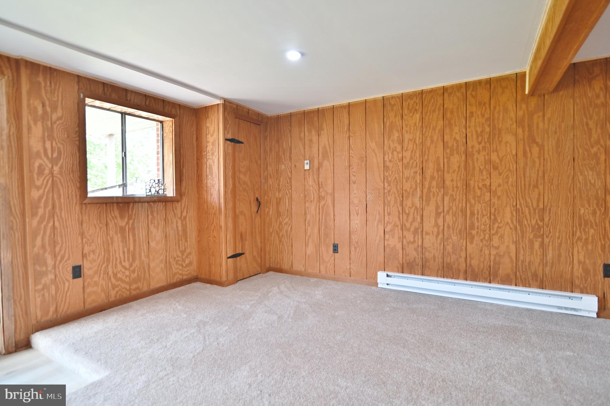 AVONDALE ACRES - Residential