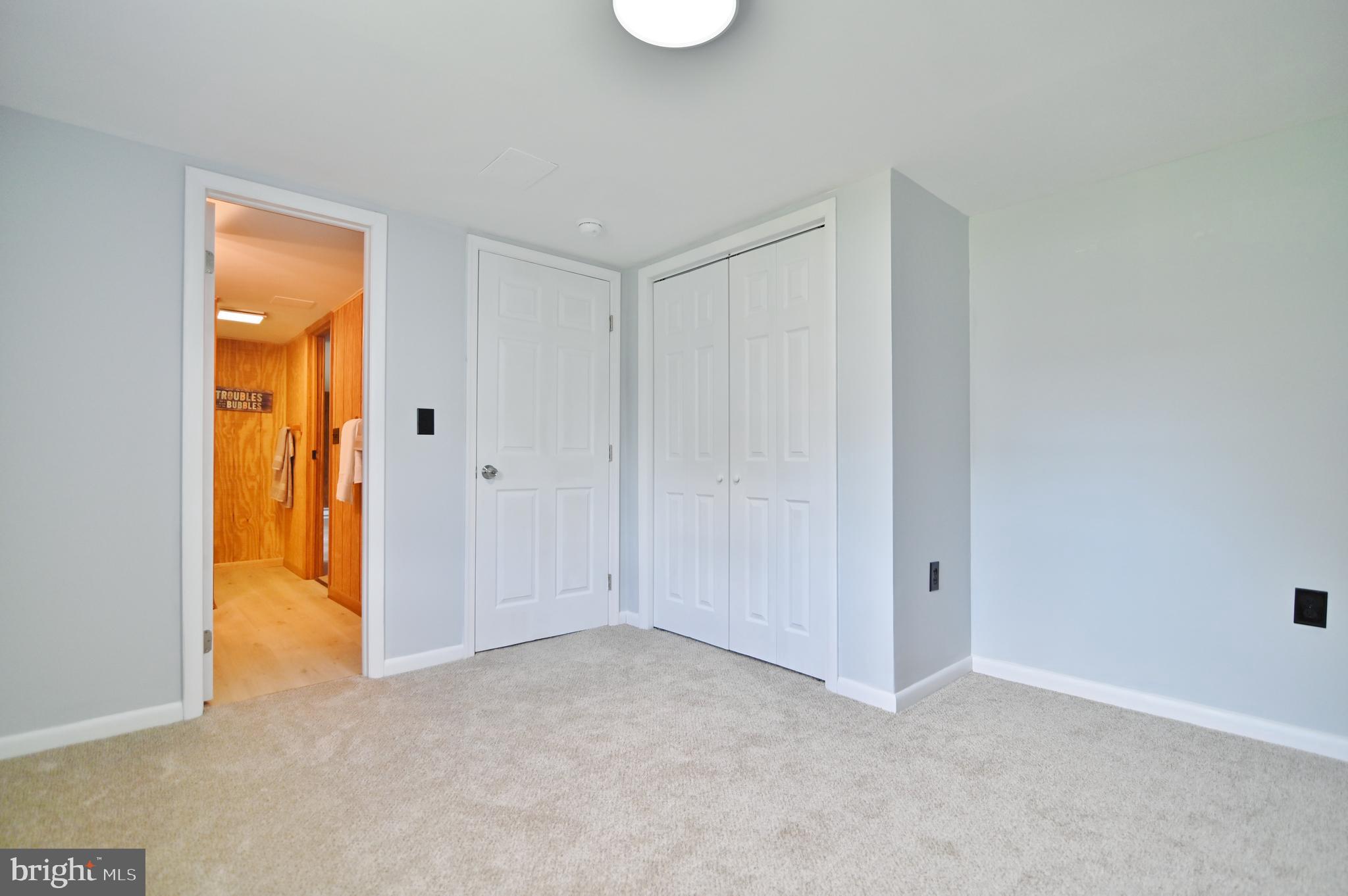 AVONDALE ACRES - Residential