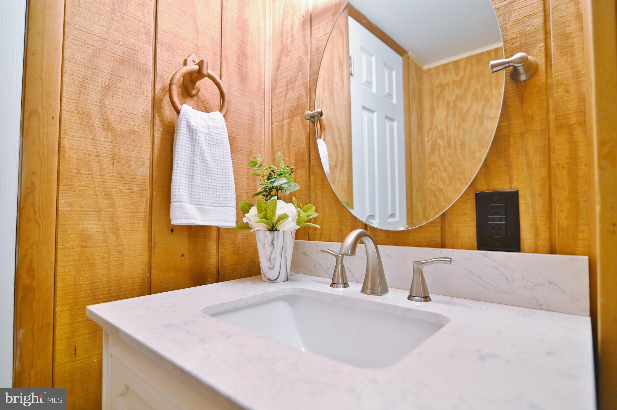 AVONDALE ACRES - Residential