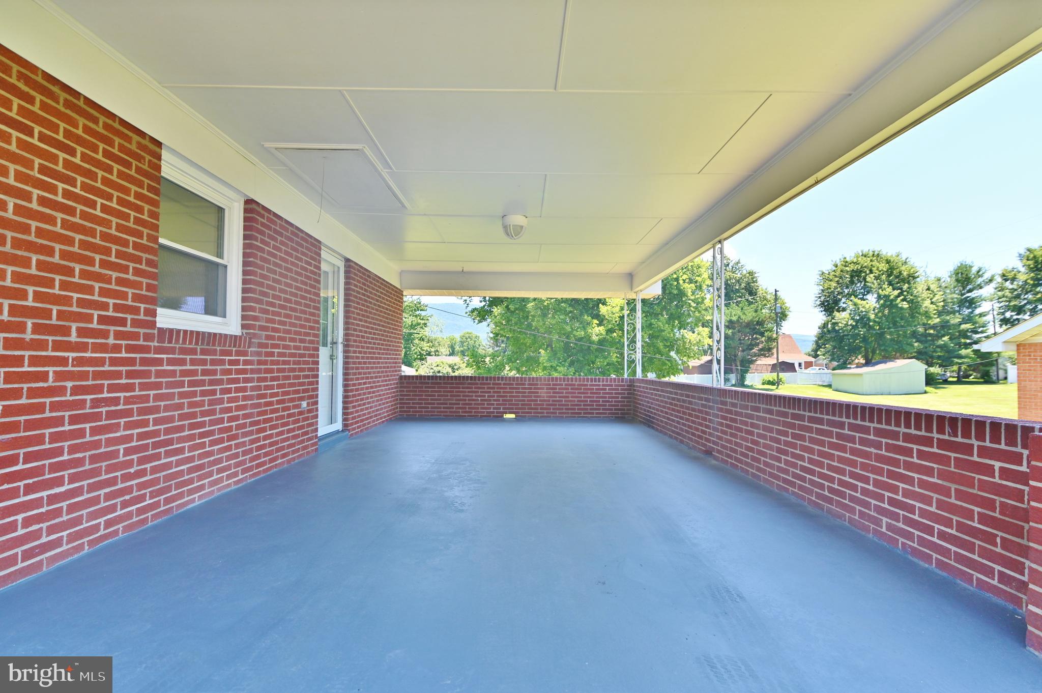 AVONDALE ACRES - Residential