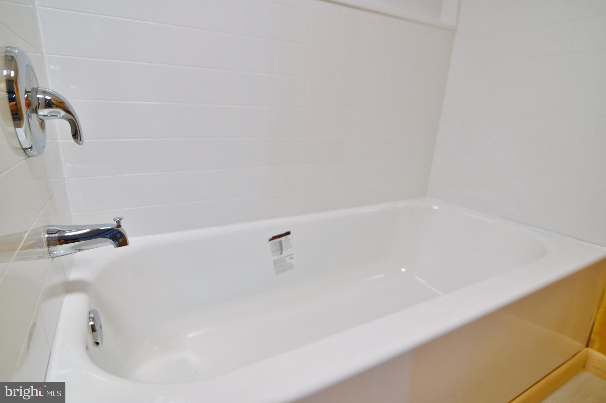 AVONDALE ACRES - Residential