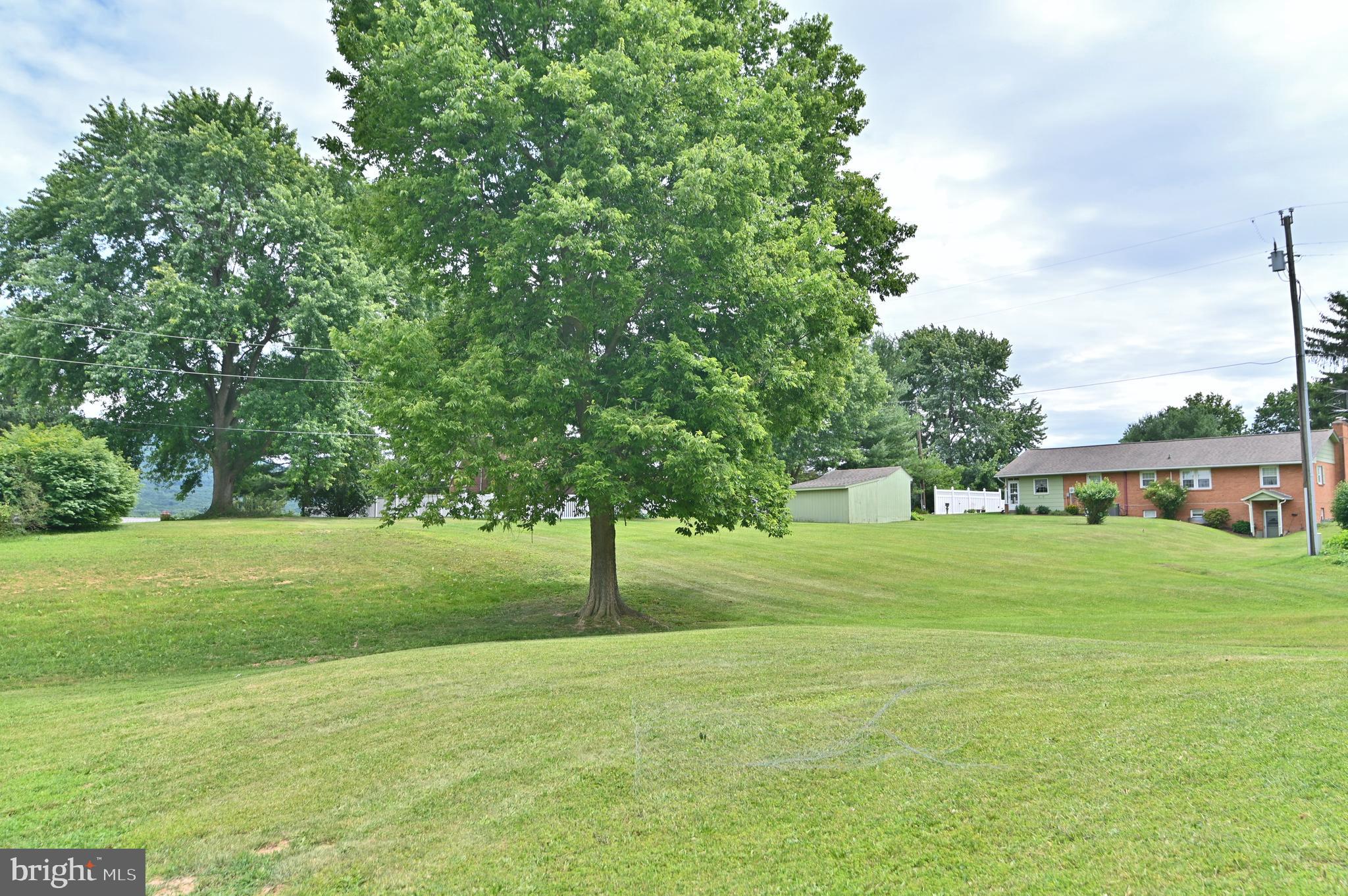 AVONDALE ACRES - Residential