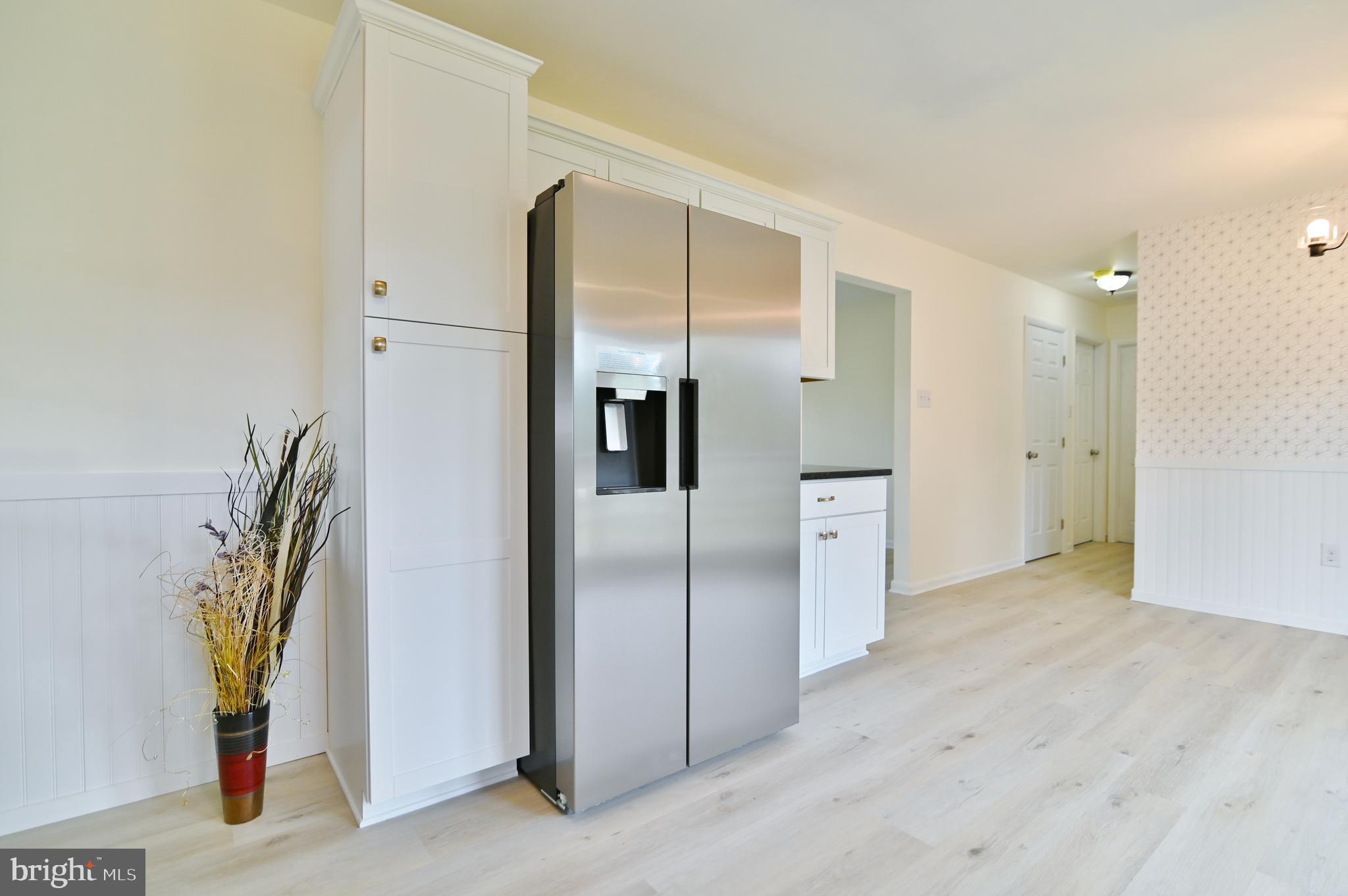 AVONDALE ACRES - Residential