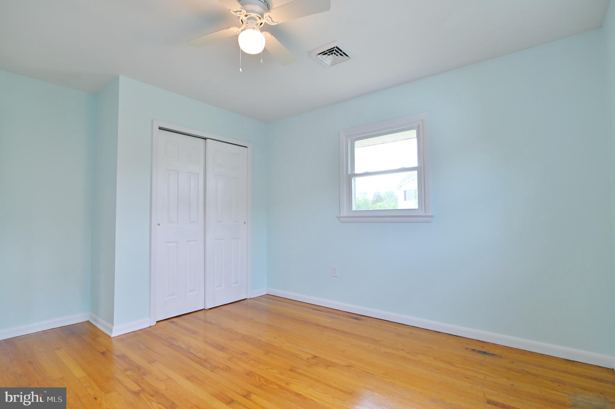 AVONDALE ACRES - Residential