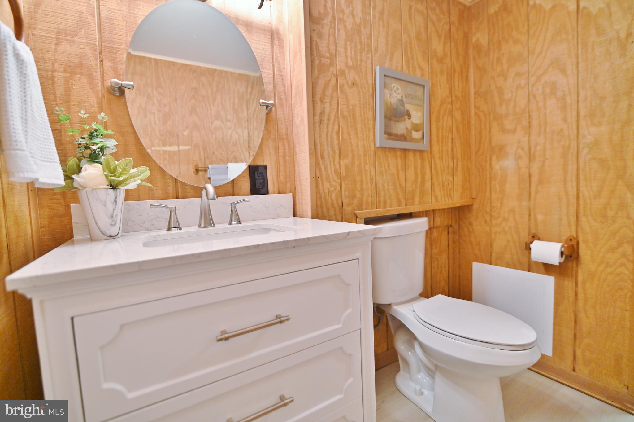 AVONDALE ACRES - Residential