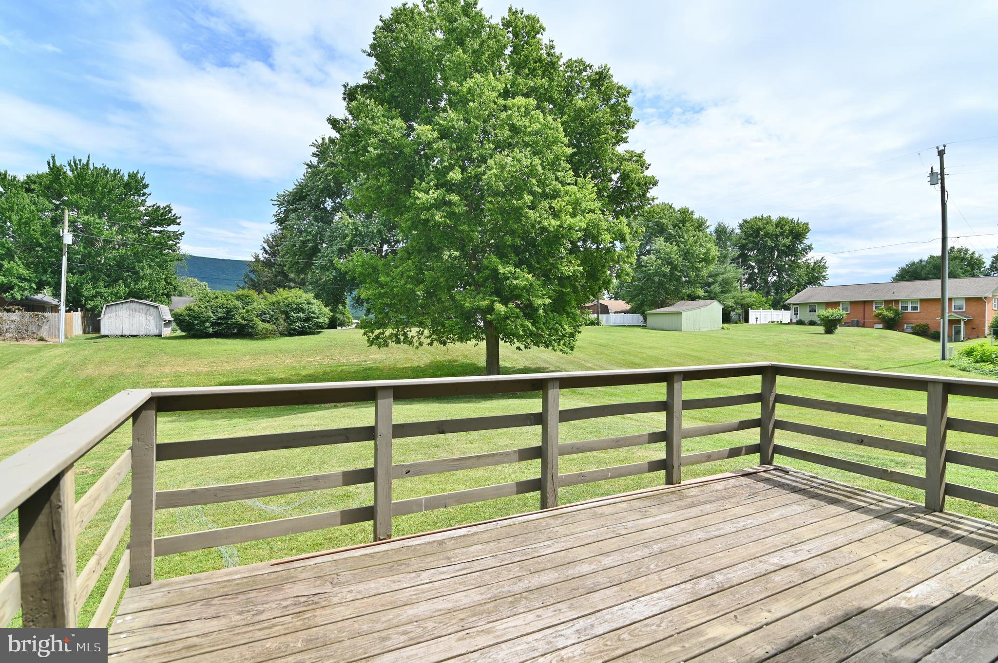 AVONDALE ACRES - Residential