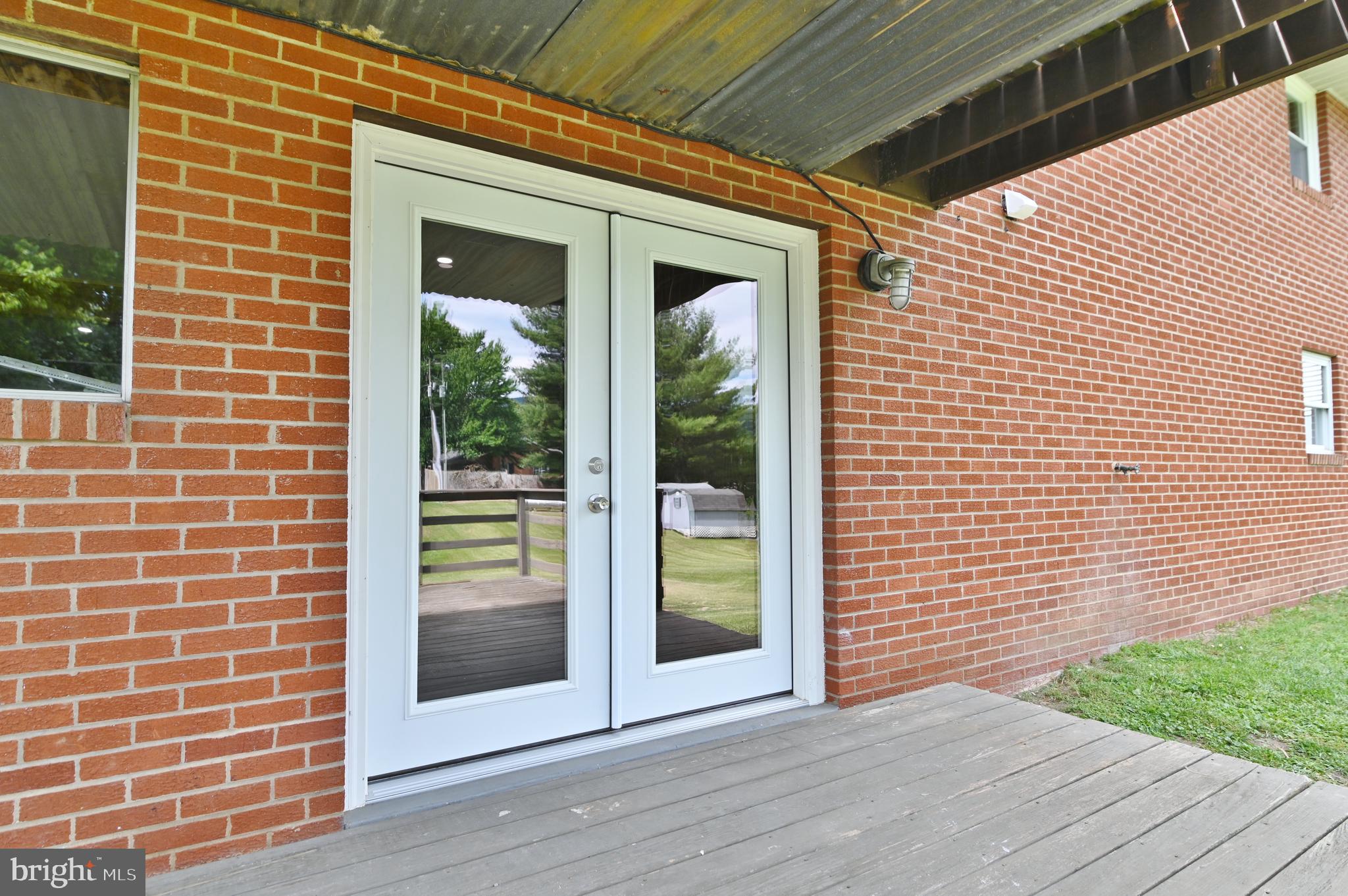 AVONDALE ACRES - Residential