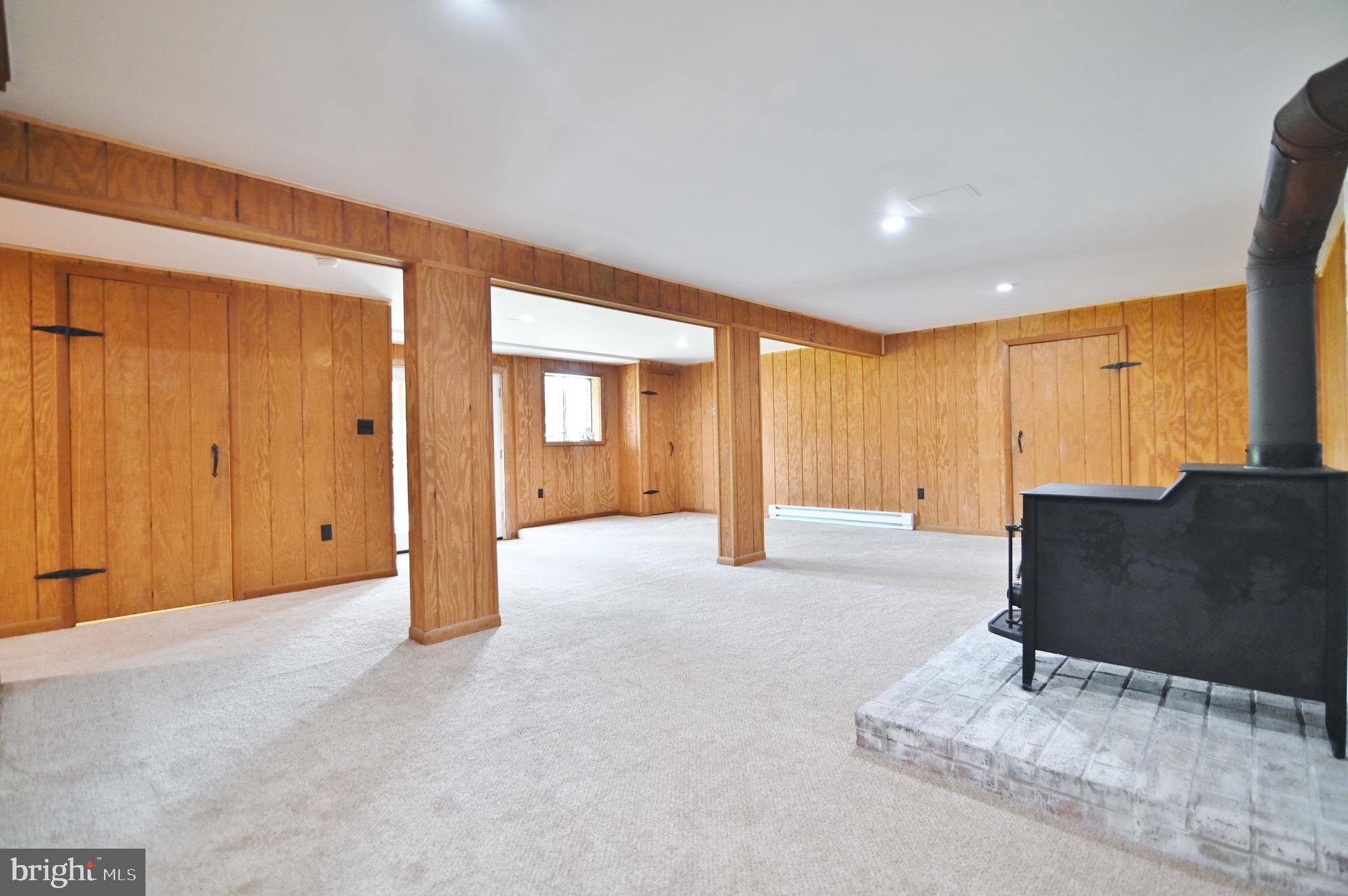 AVONDALE ACRES - Residential