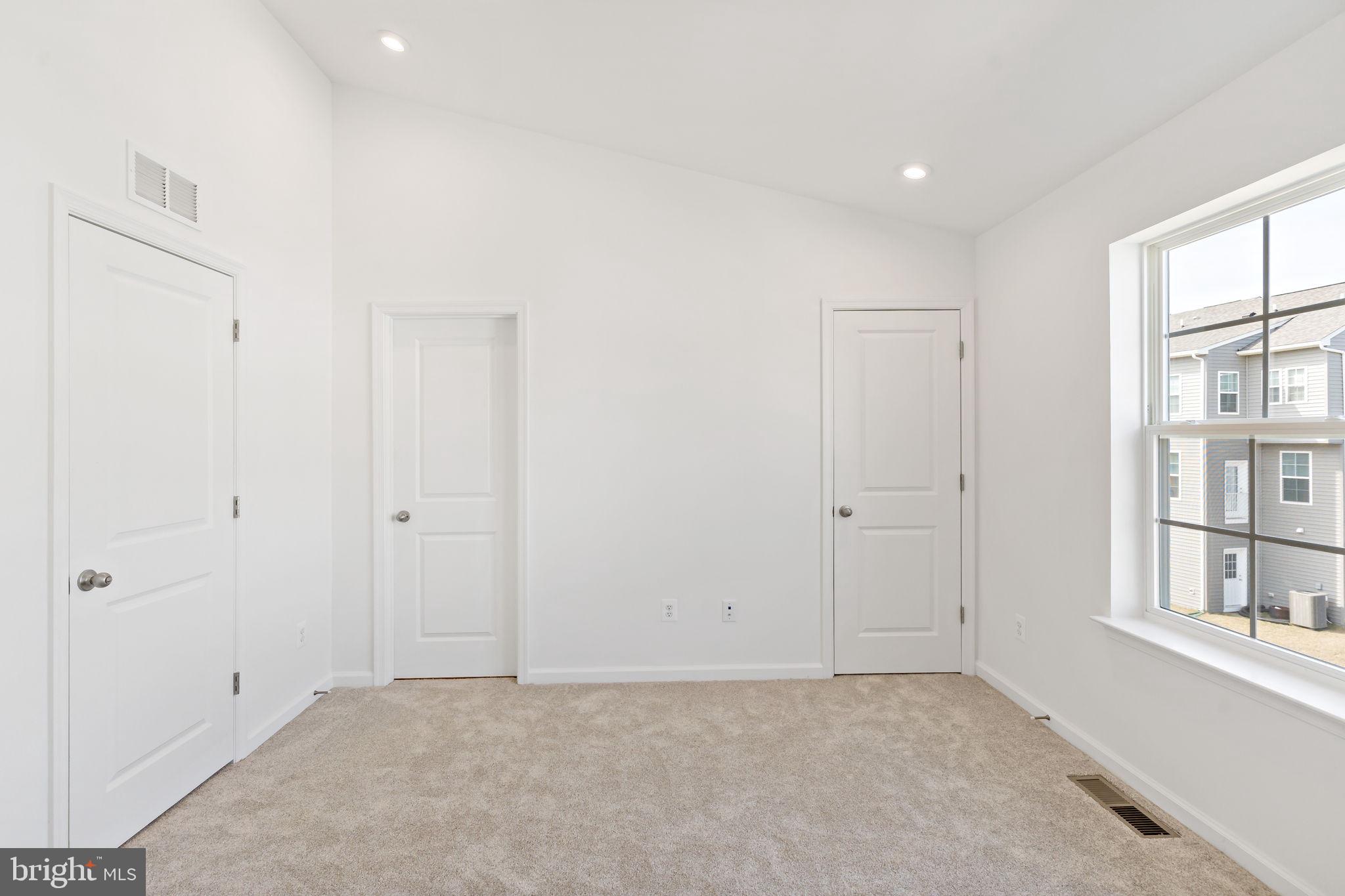 MARTINSBURG STATION - Residential