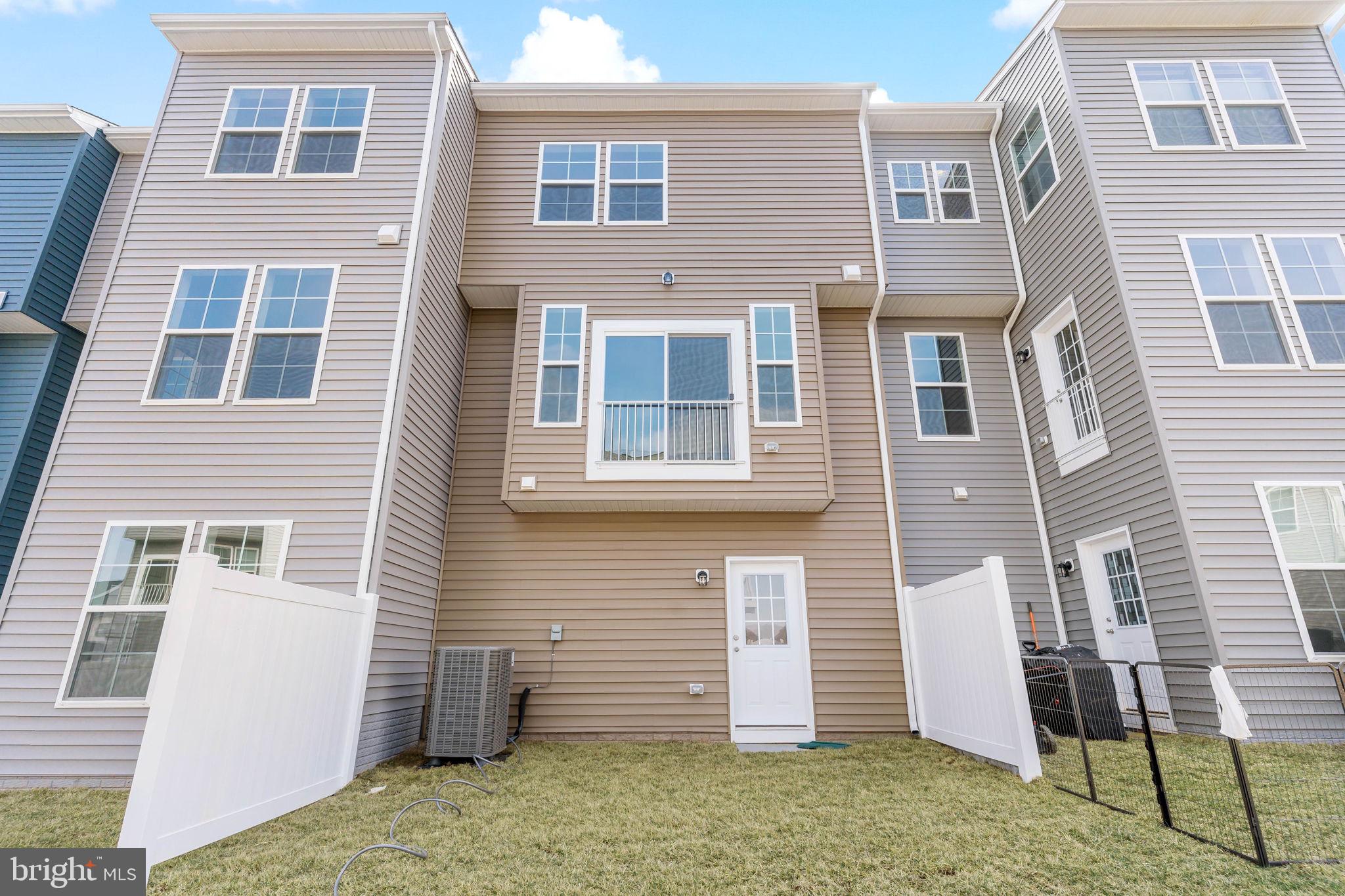 MARTINSBURG STATION - Residential