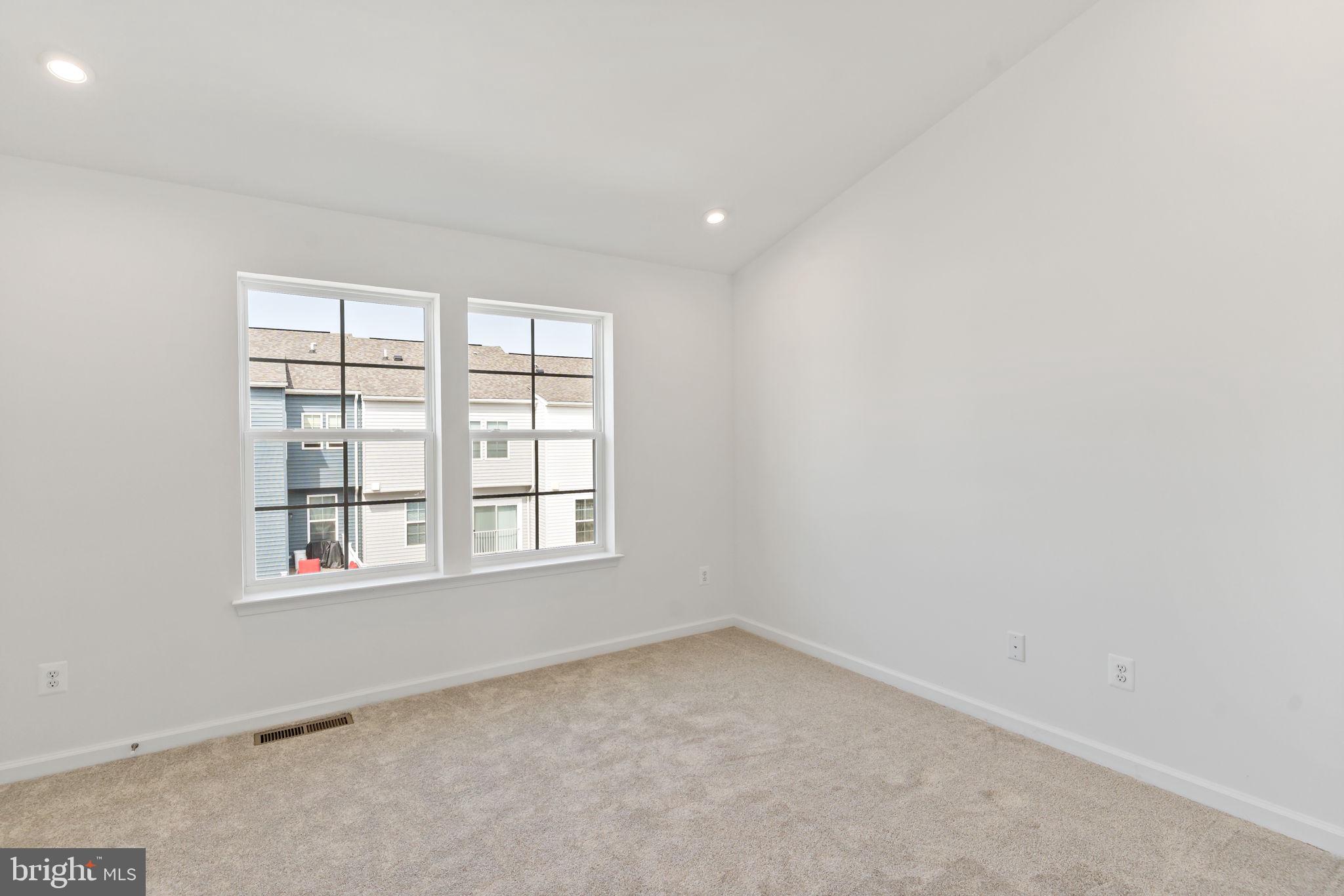 MARTINSBURG STATION - Residential