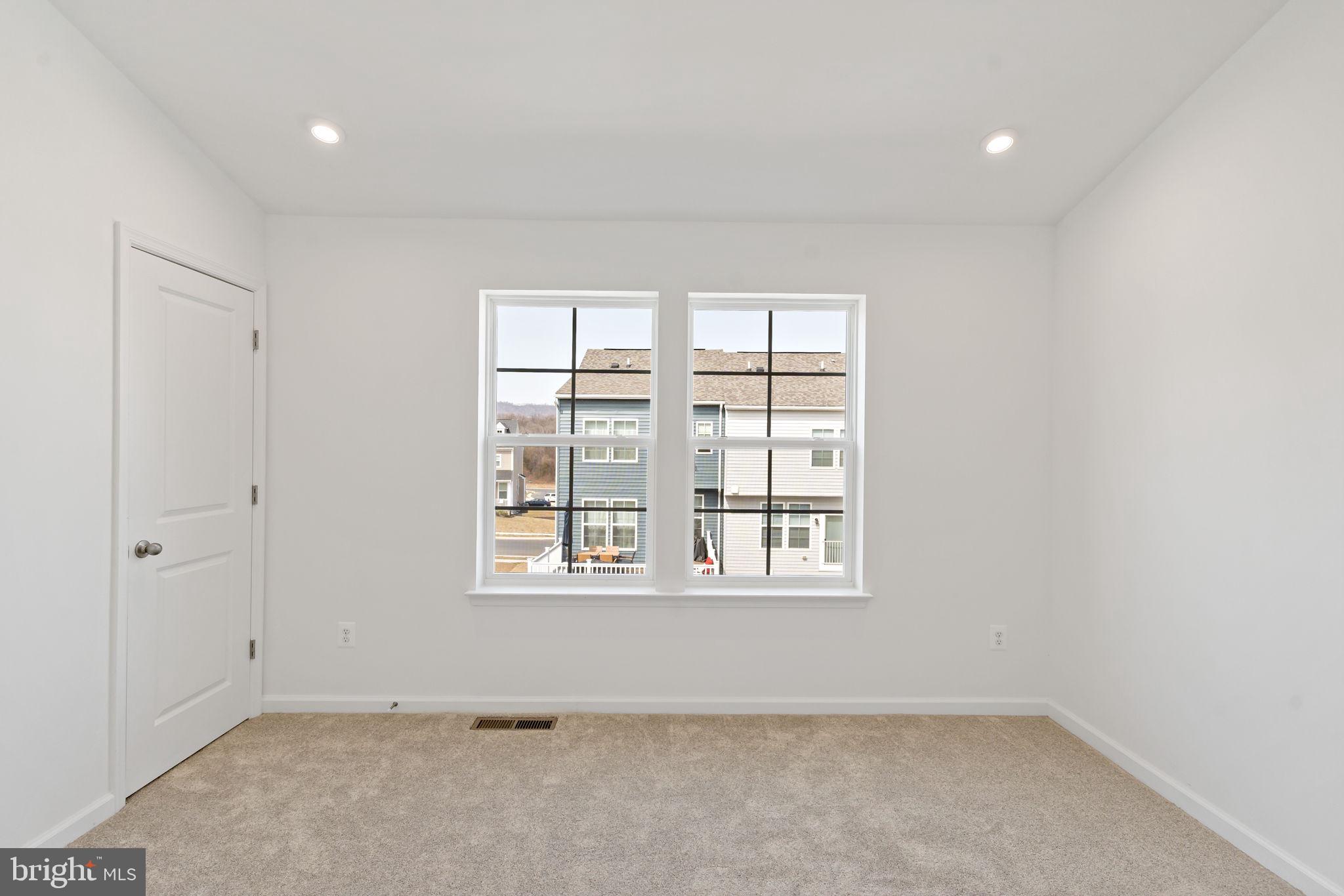 MARTINSBURG STATION - Residential