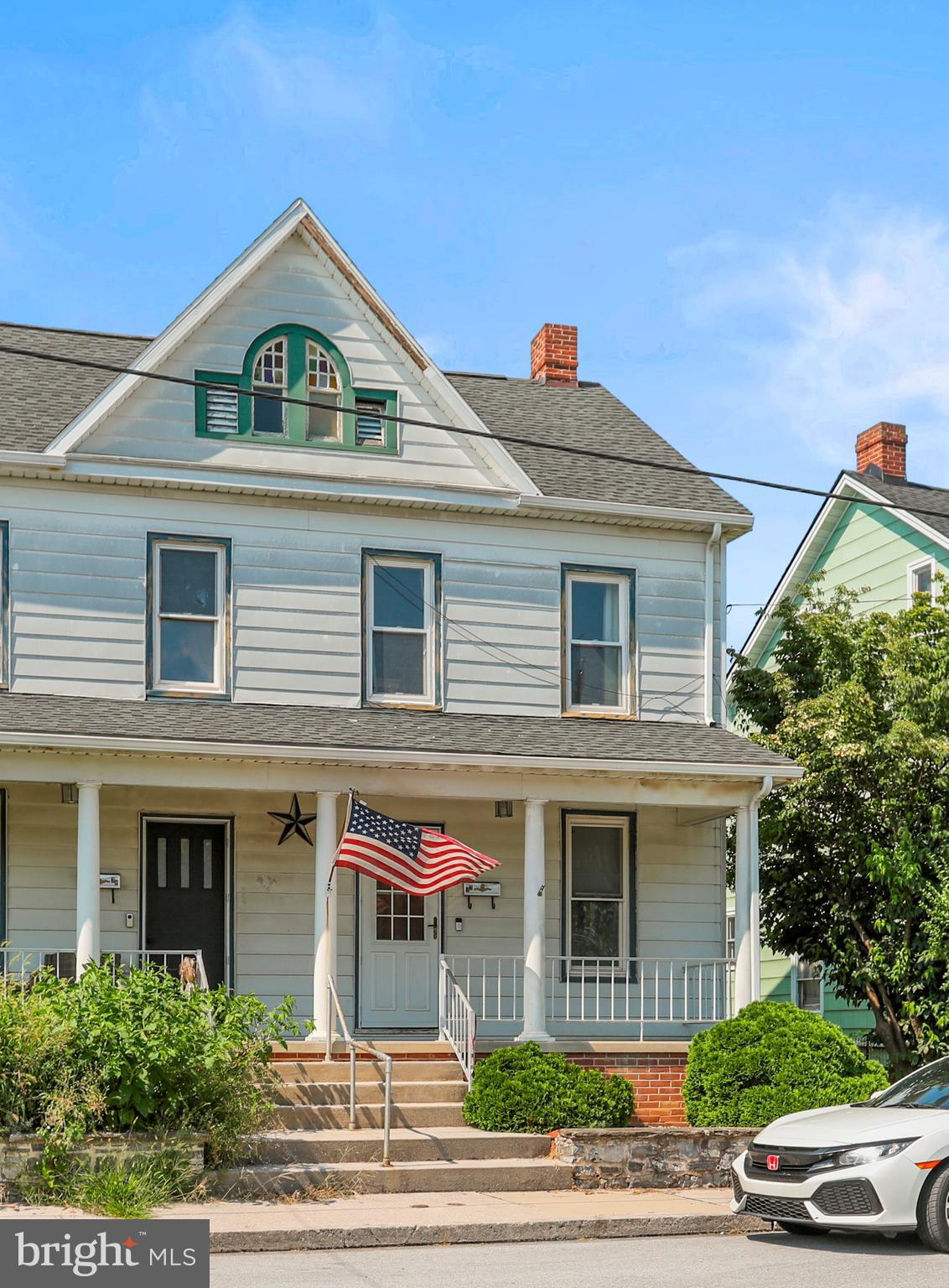 32 RIDGE AVENUE