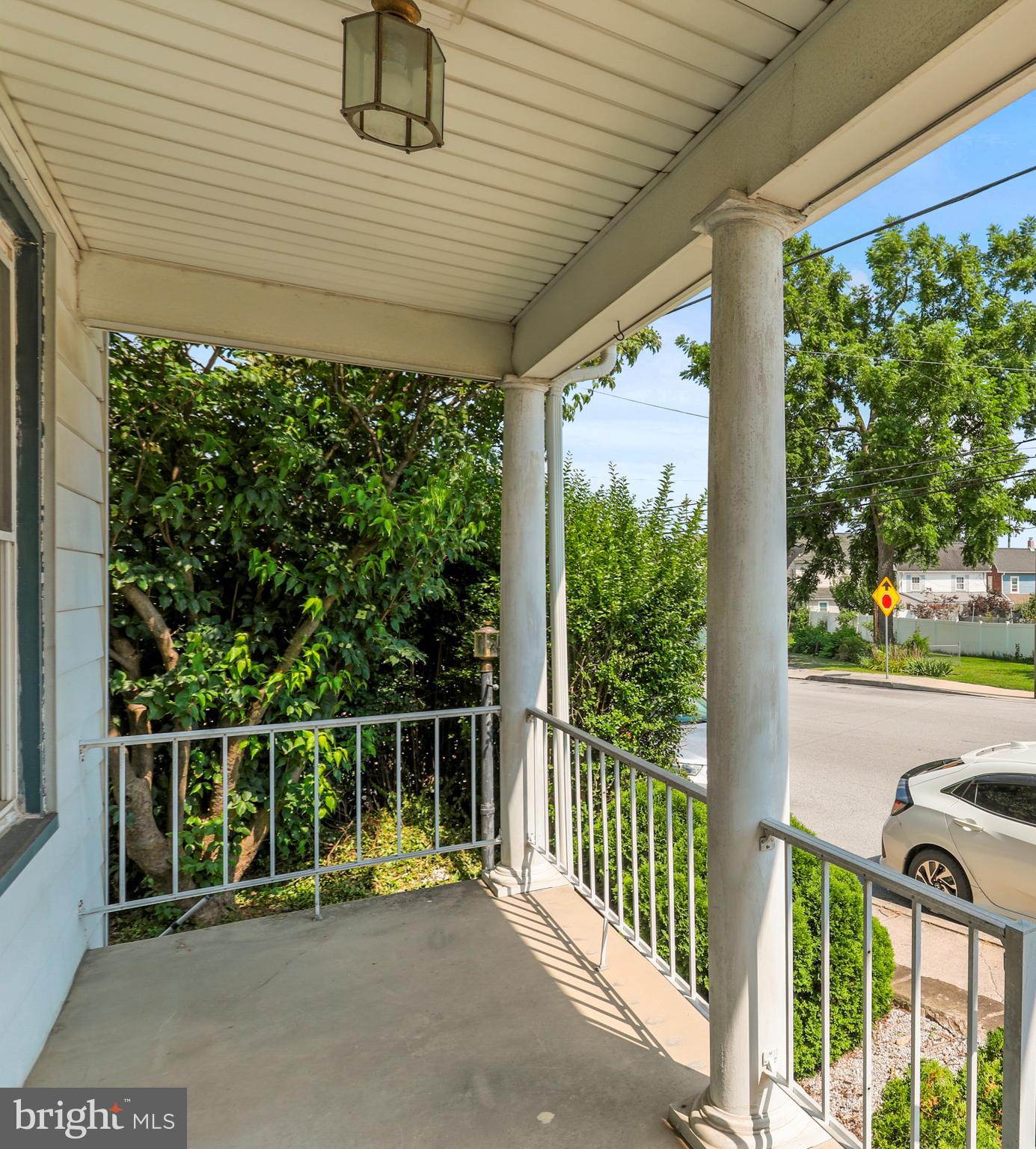 32 RIDGE AVENUE