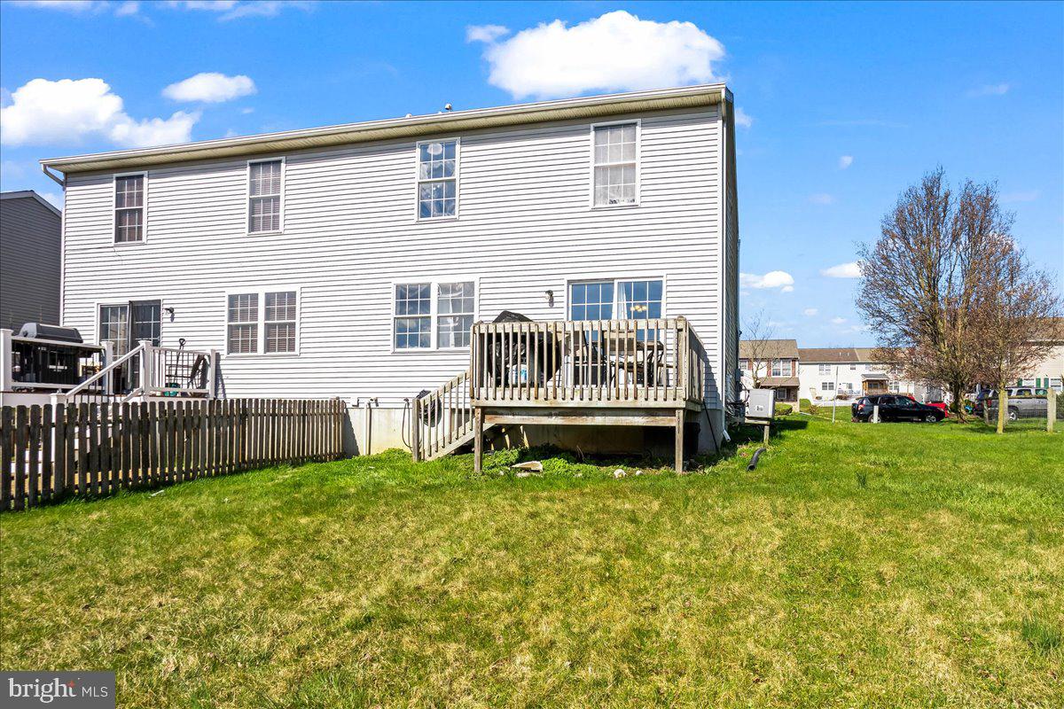 STERLING PLACE - Residential