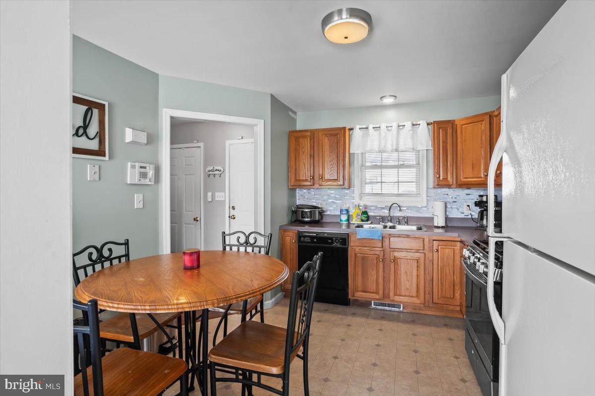 STERLING PLACE - Residential