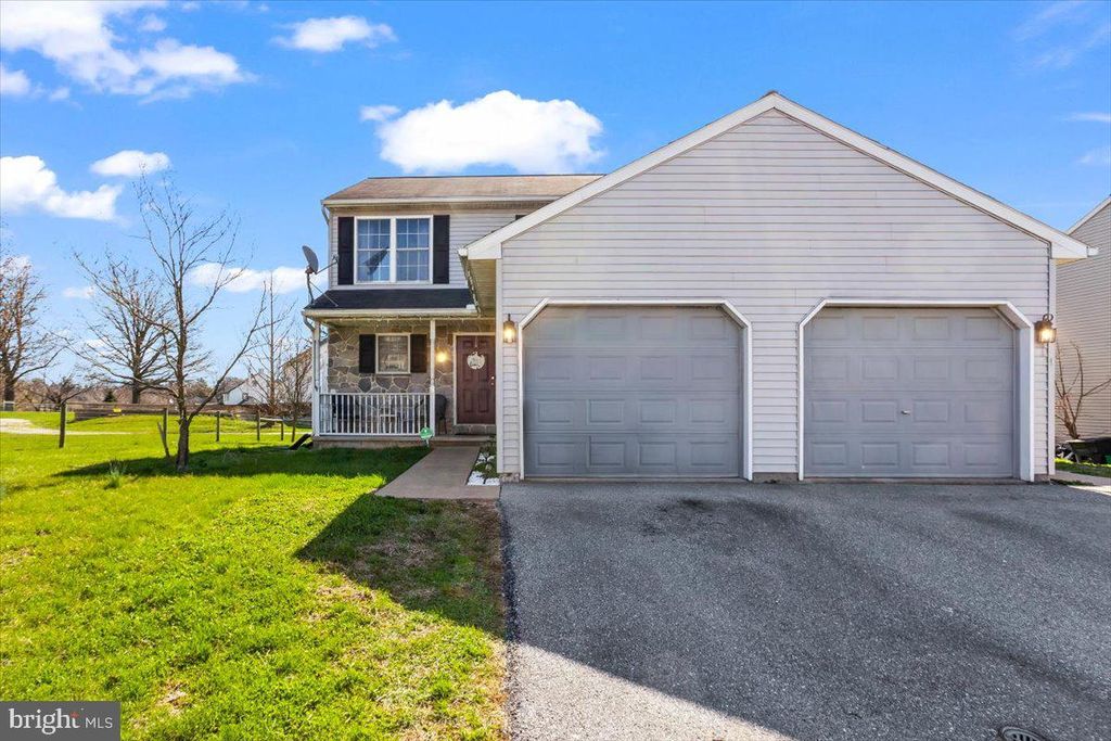 Photo of 311 Elmshire Drive, LANCASTER, PA 17603 (MLS # PALA2085372)