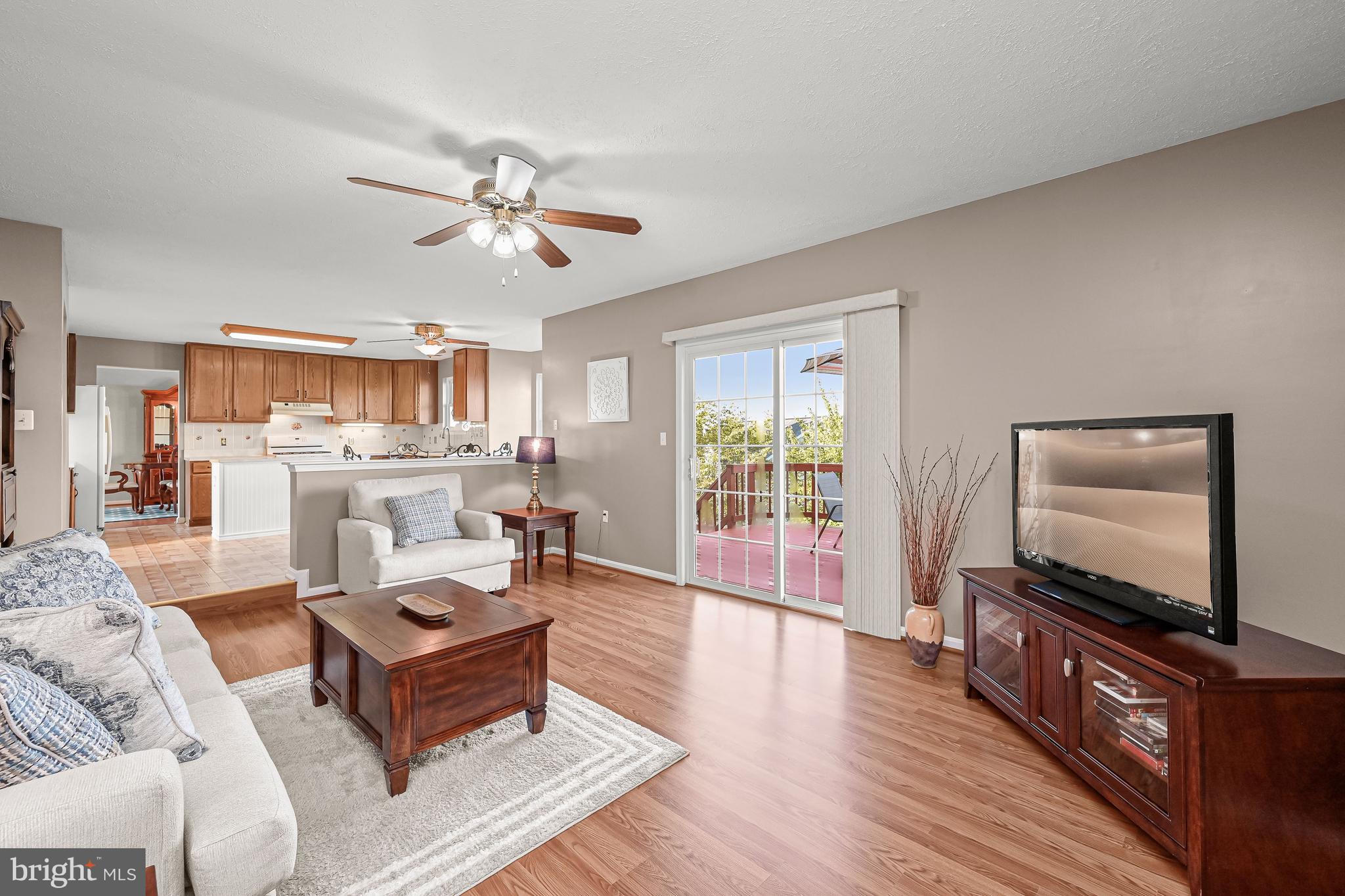 EAGLEVIEW ESTATES - Residential