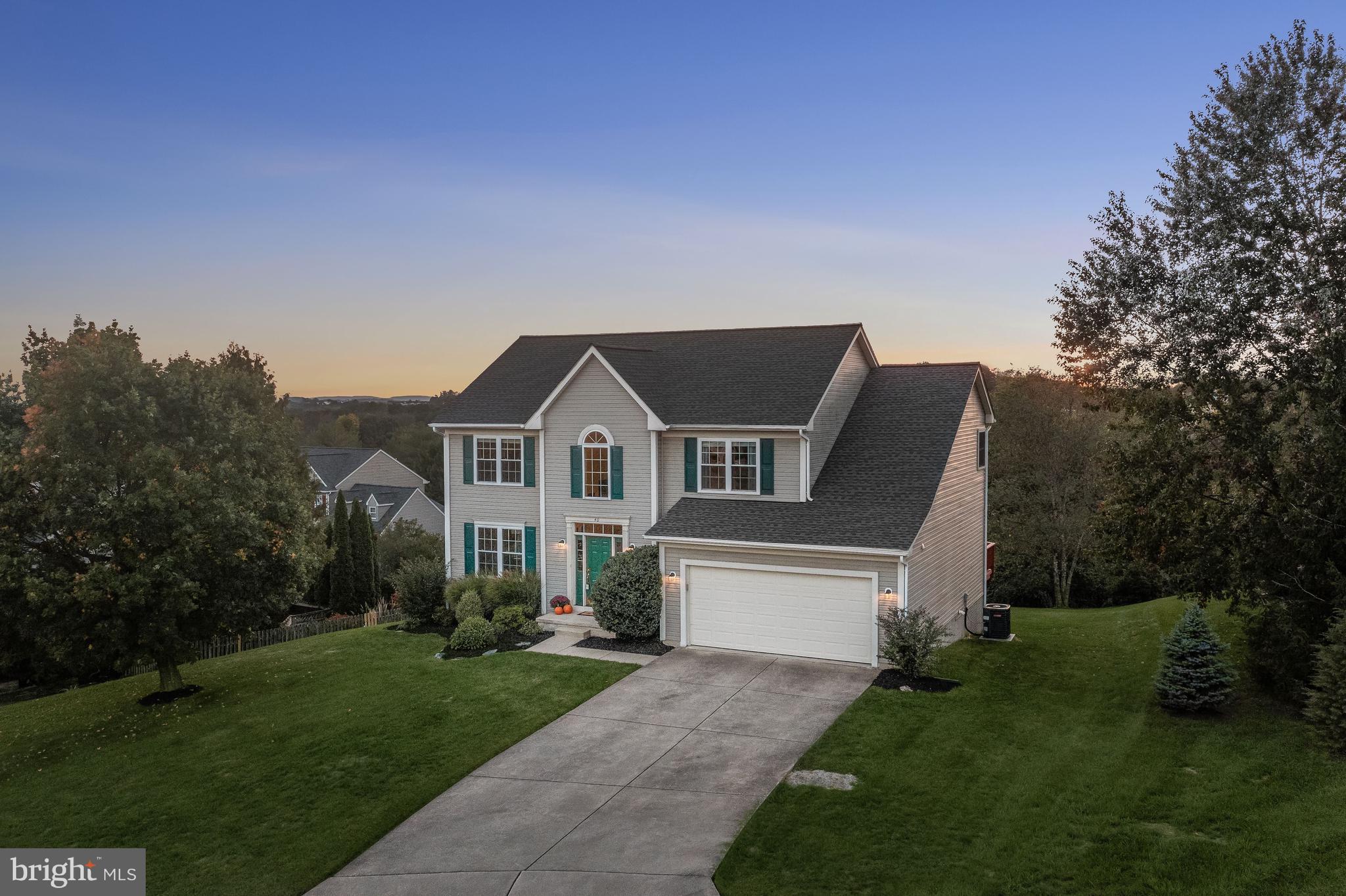 EAGLEVIEW ESTATES - Residential