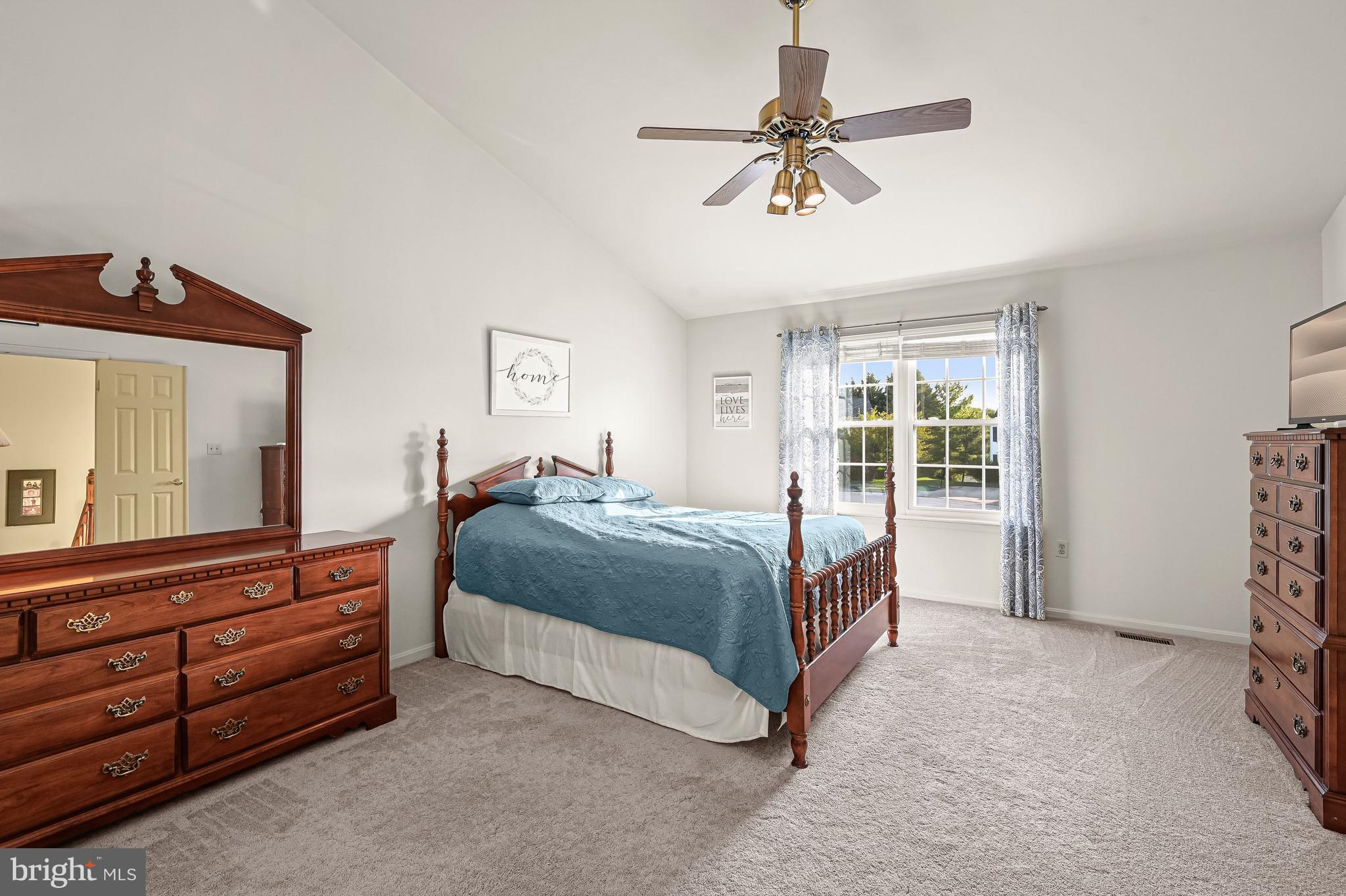 EAGLEVIEW ESTATES - Residential