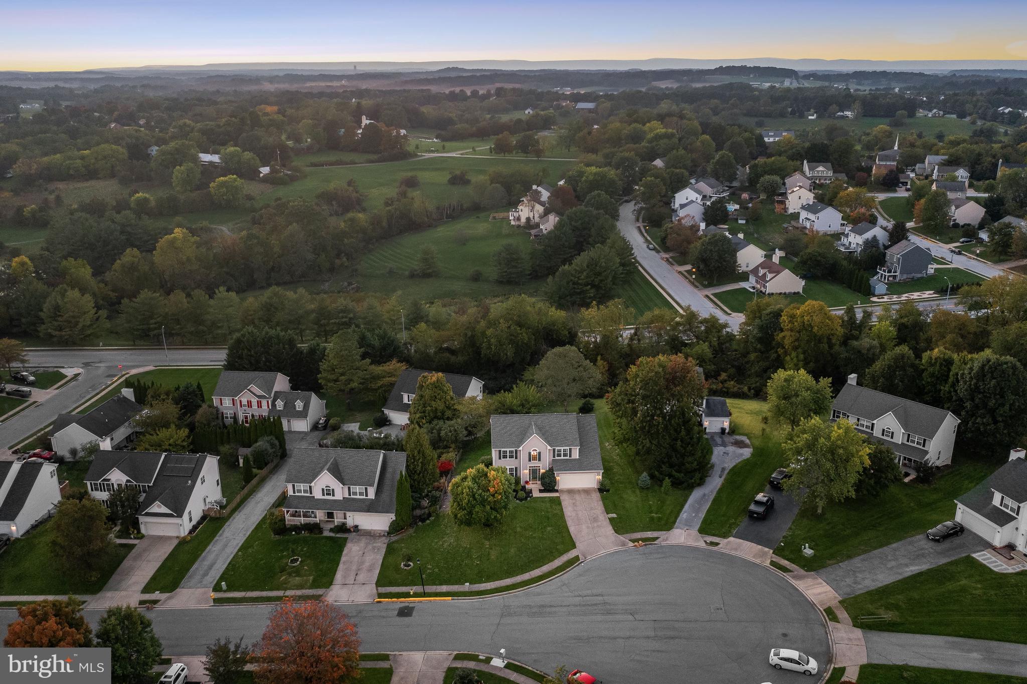 EAGLEVIEW ESTATES - Residential