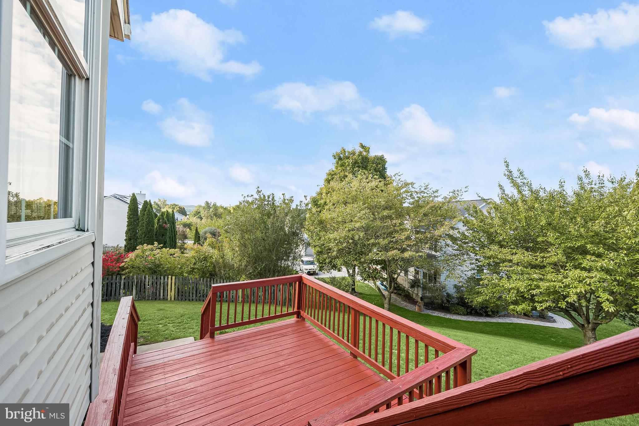 EAGLEVIEW ESTATES - Residential