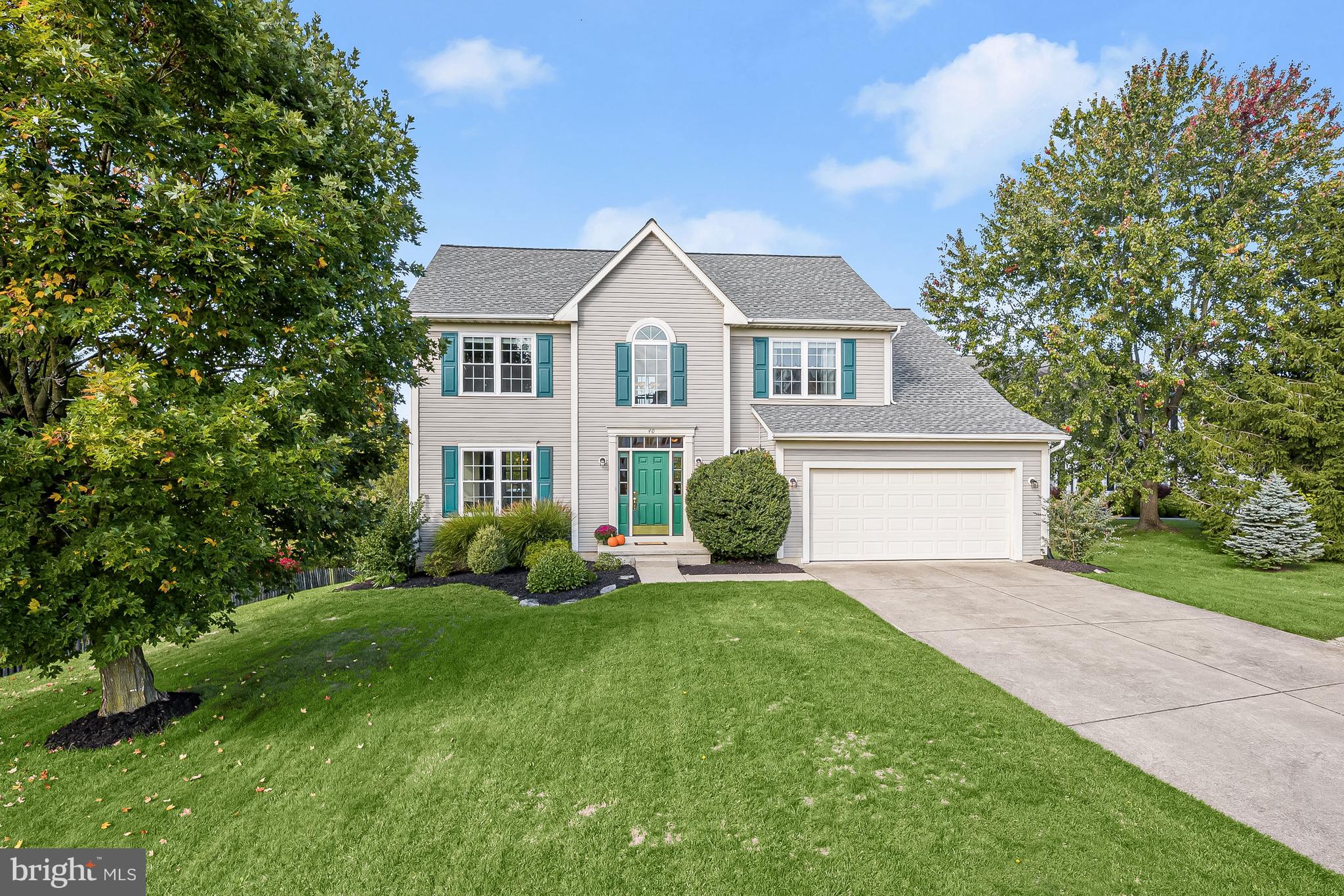 EAGLEVIEW ESTATES - Residential