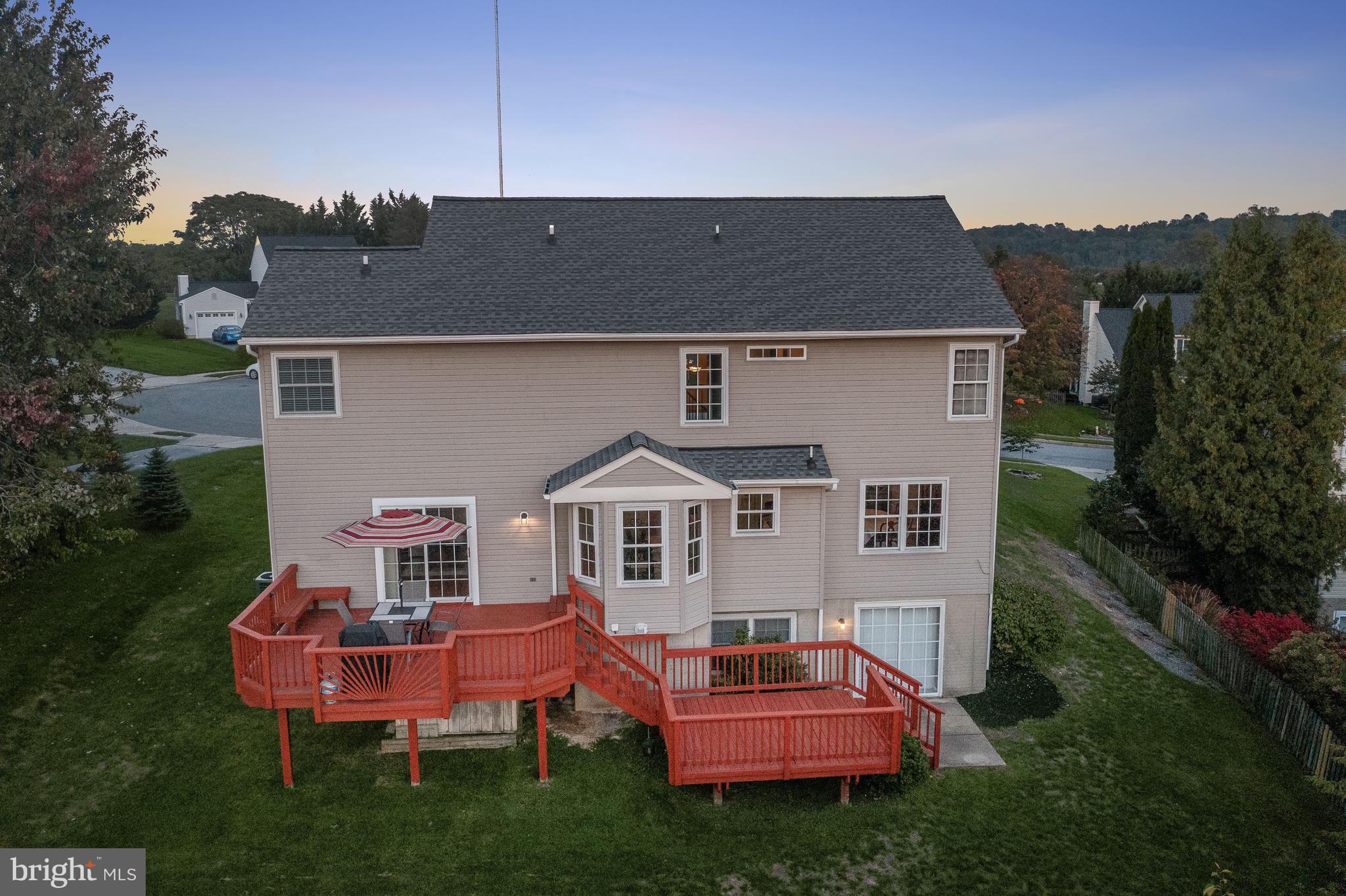 EAGLEVIEW ESTATES - Residential