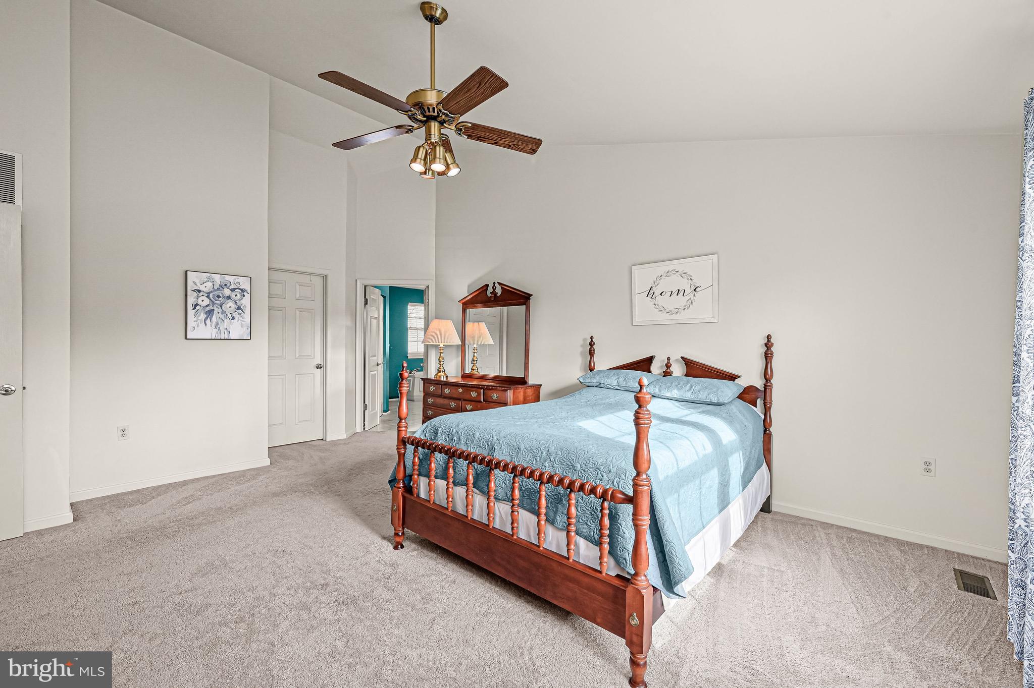 EAGLEVIEW ESTATES - Residential