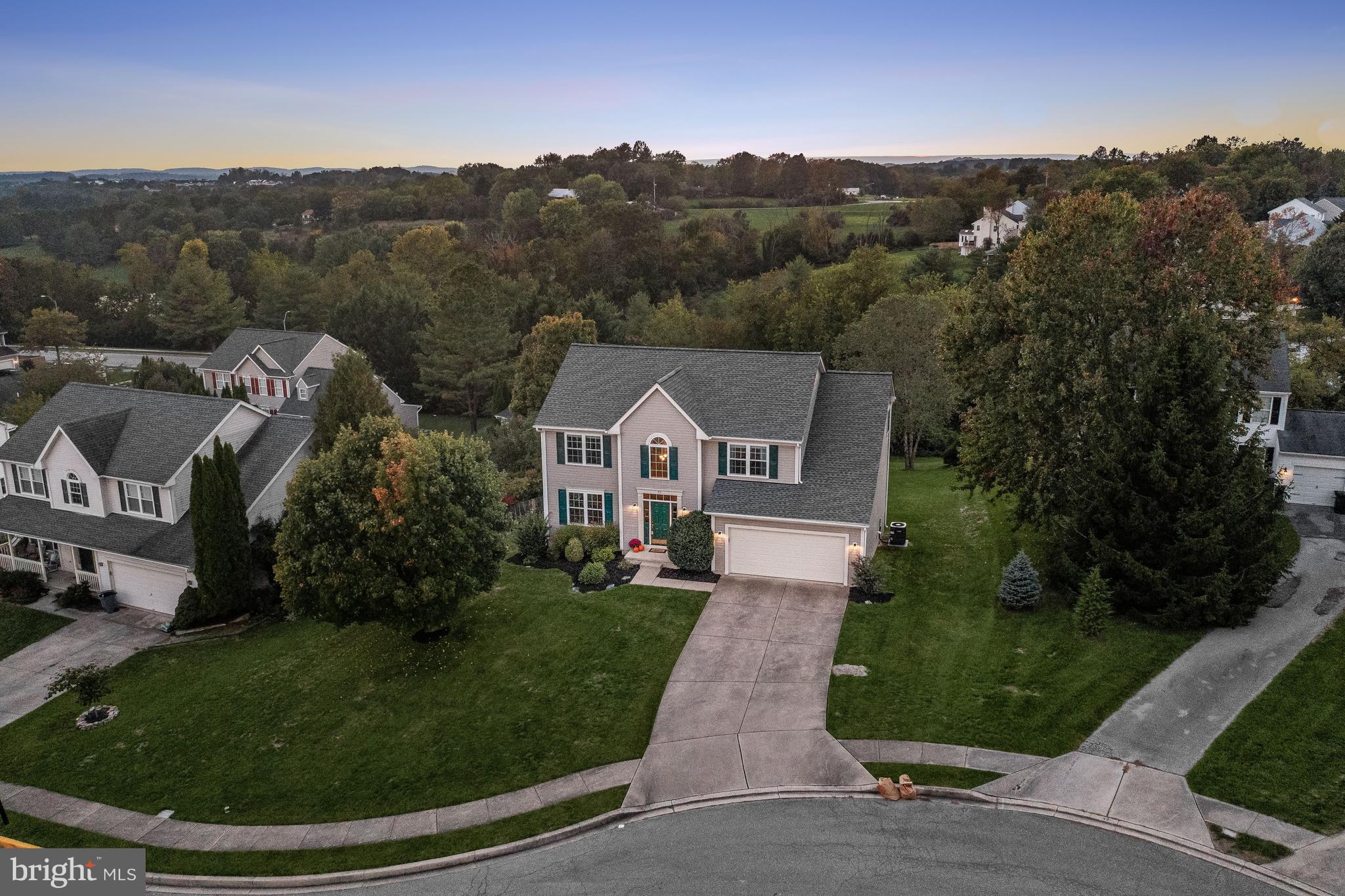 EAGLEVIEW ESTATES - Residential