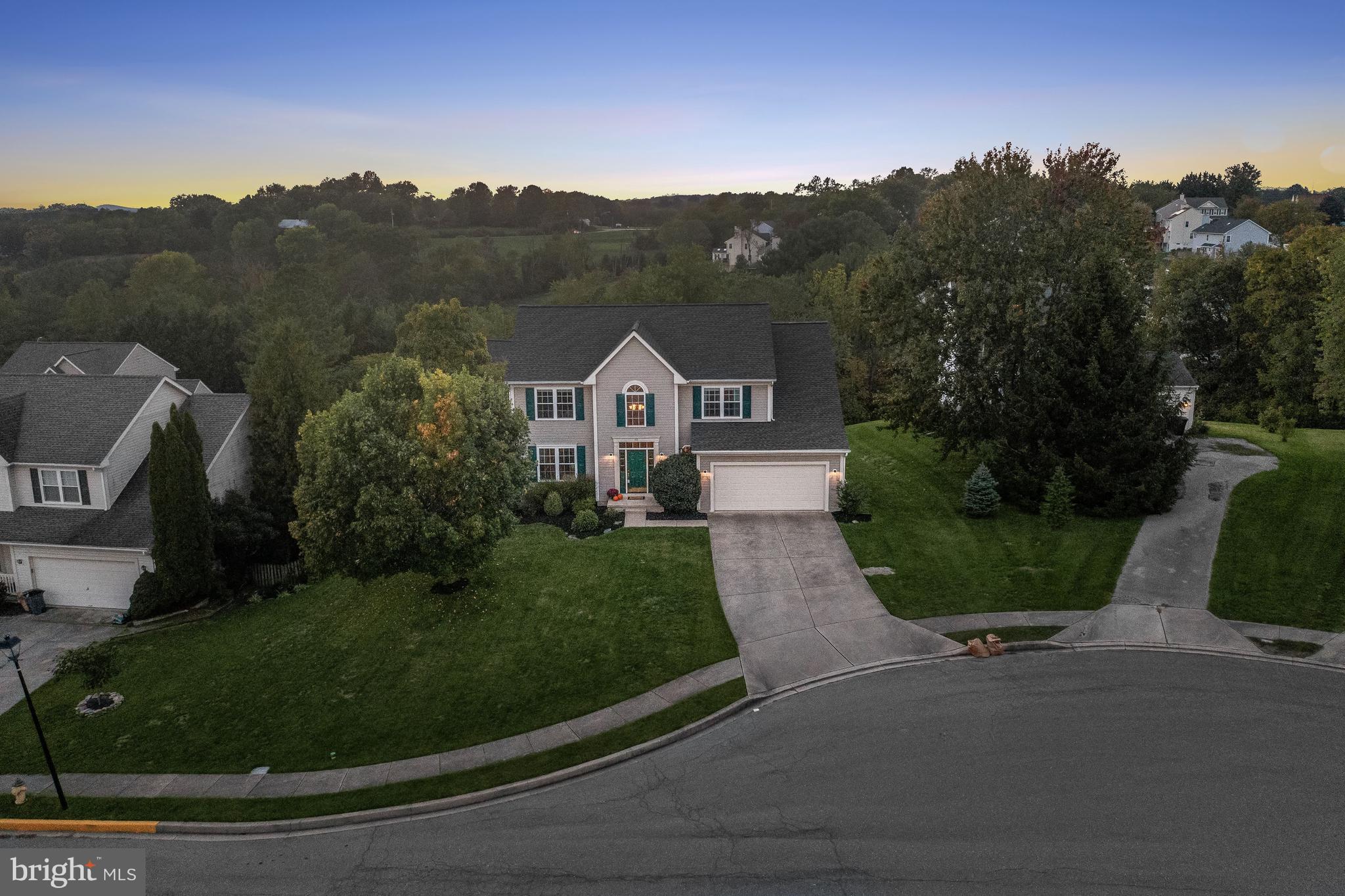 EAGLEVIEW ESTATES - Residential