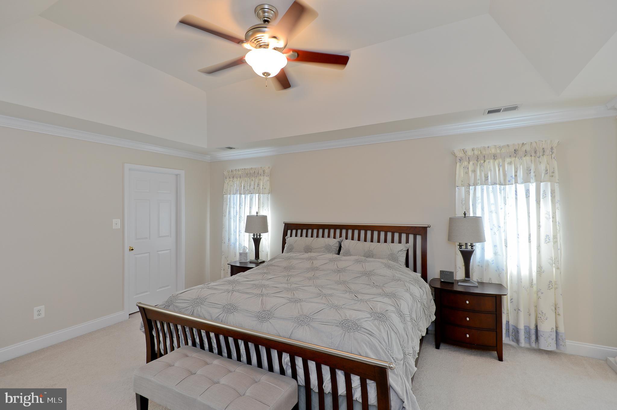 SOUTH RIDING - Residential