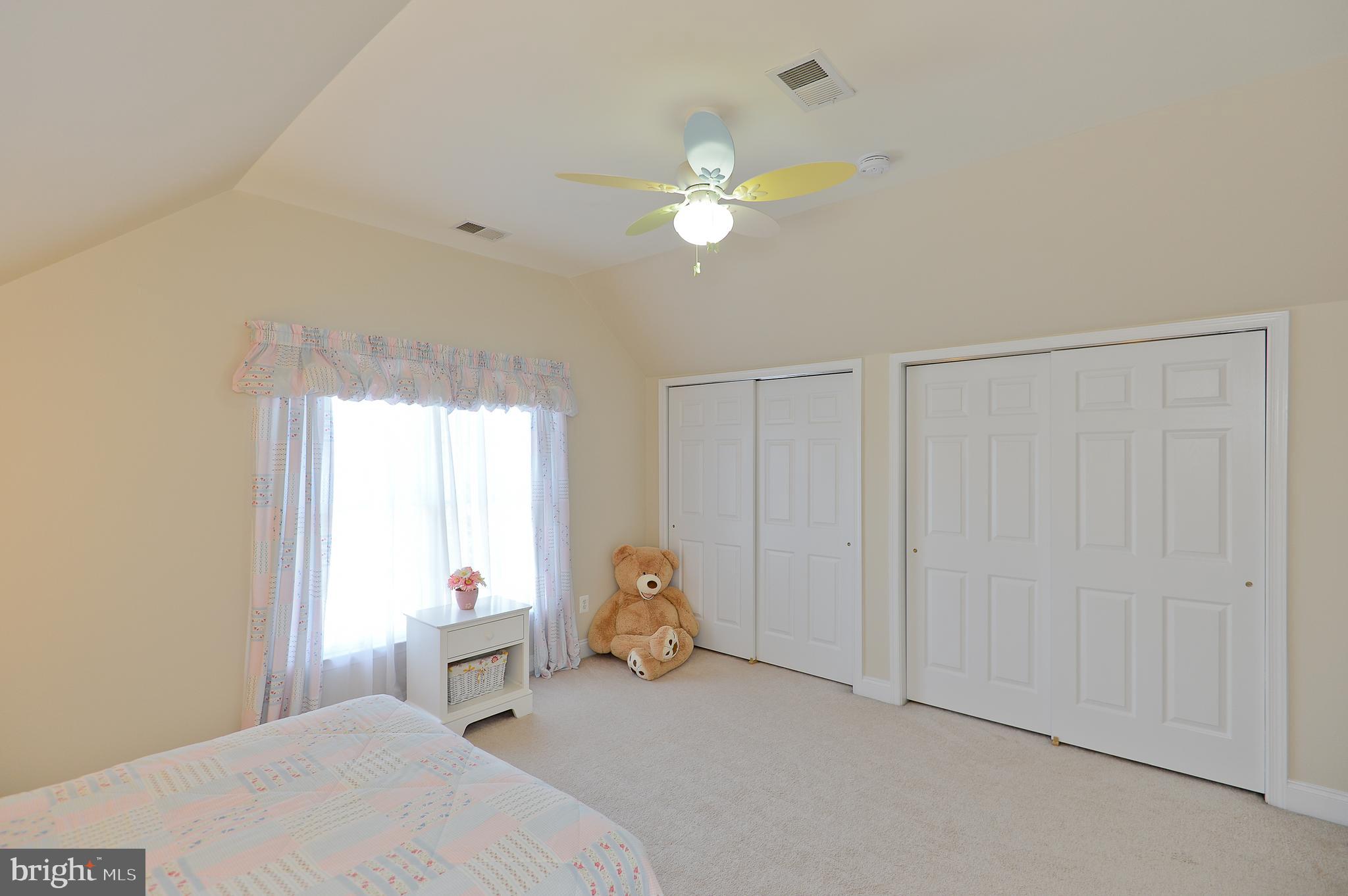 SOUTH RIDING - Residential