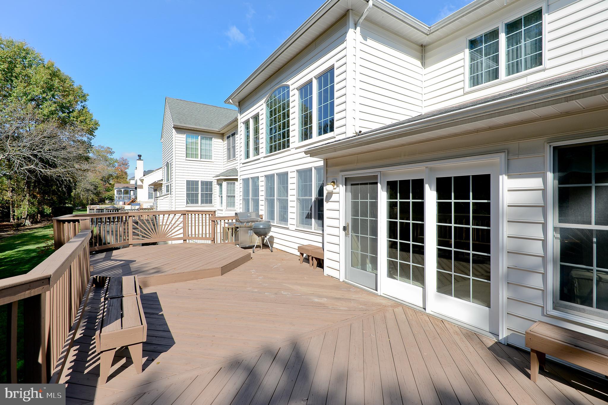 SOUTH RIDING - Residential