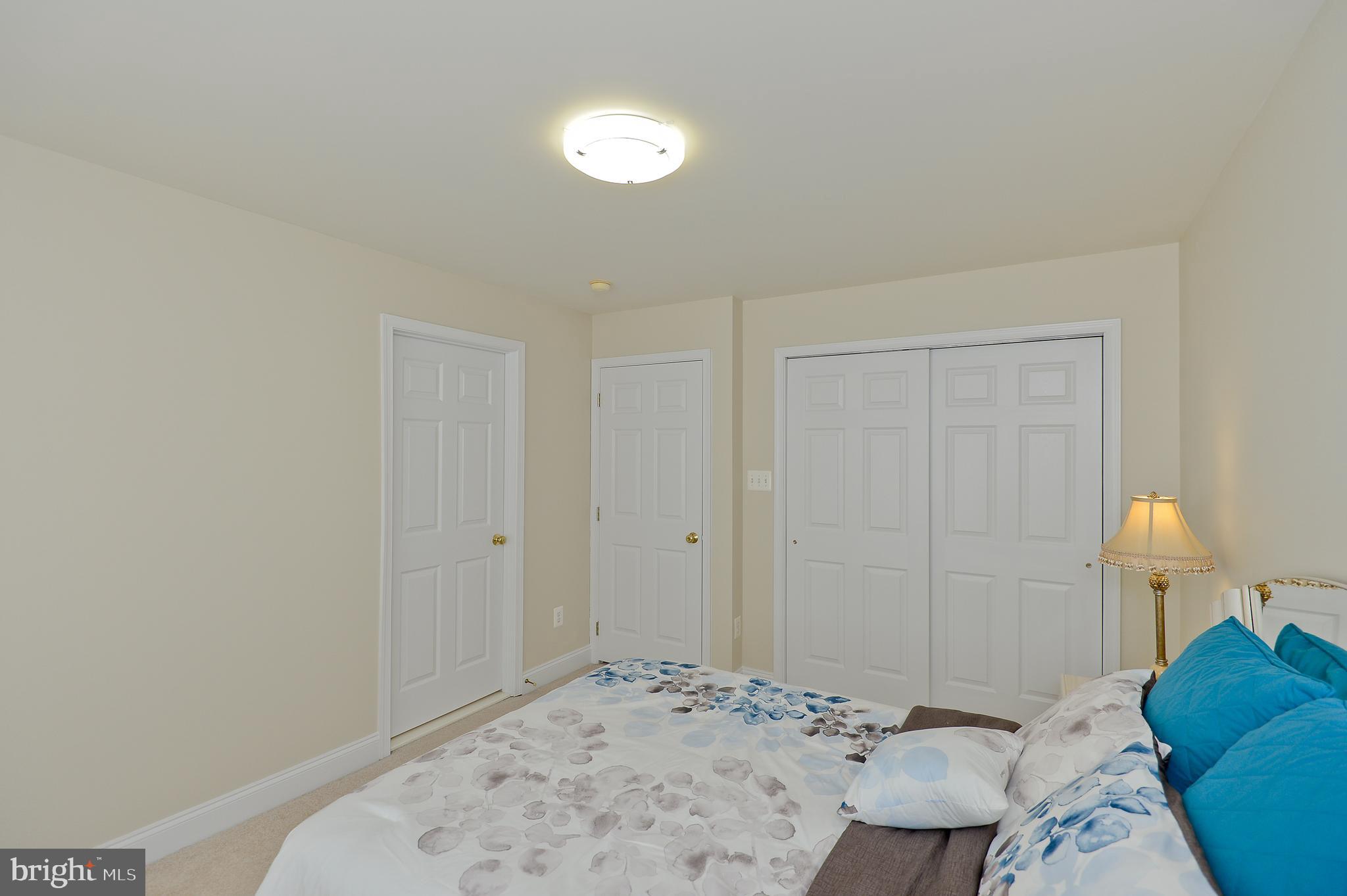 SOUTH RIDING - Residential