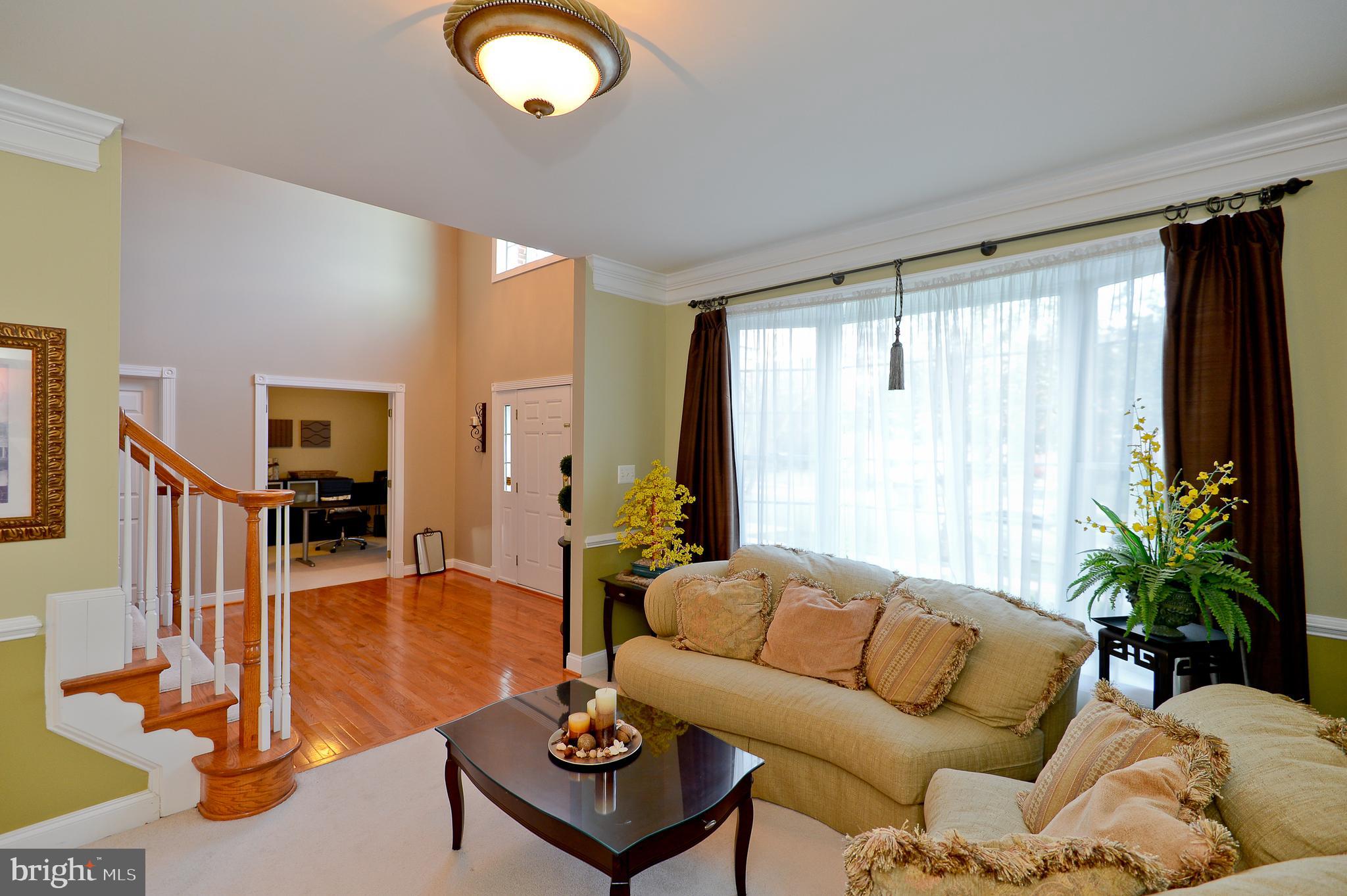 SOUTH RIDING - Residential