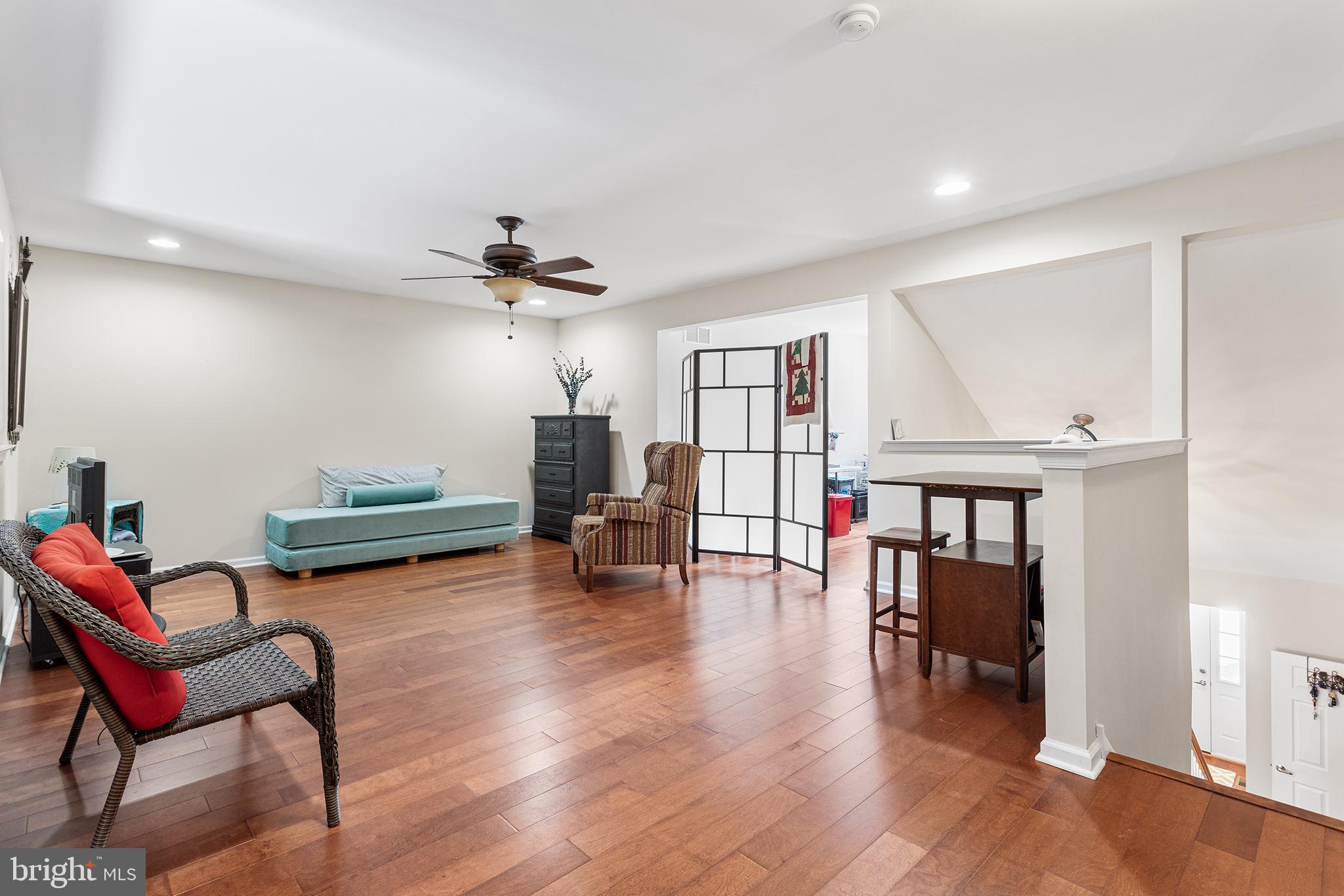 HIDDEN MEADOW - Residential