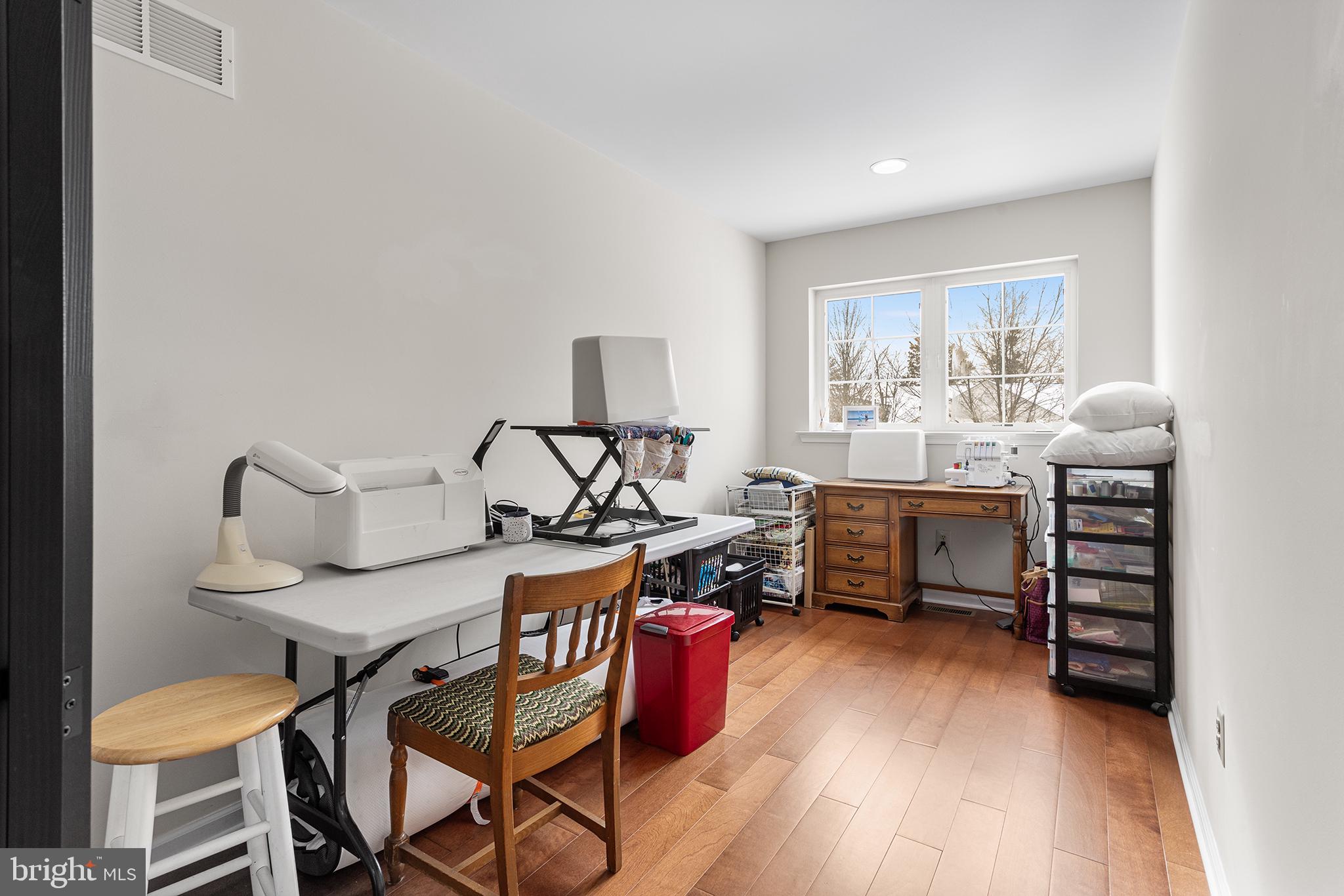 HIDDEN MEADOW - Residential