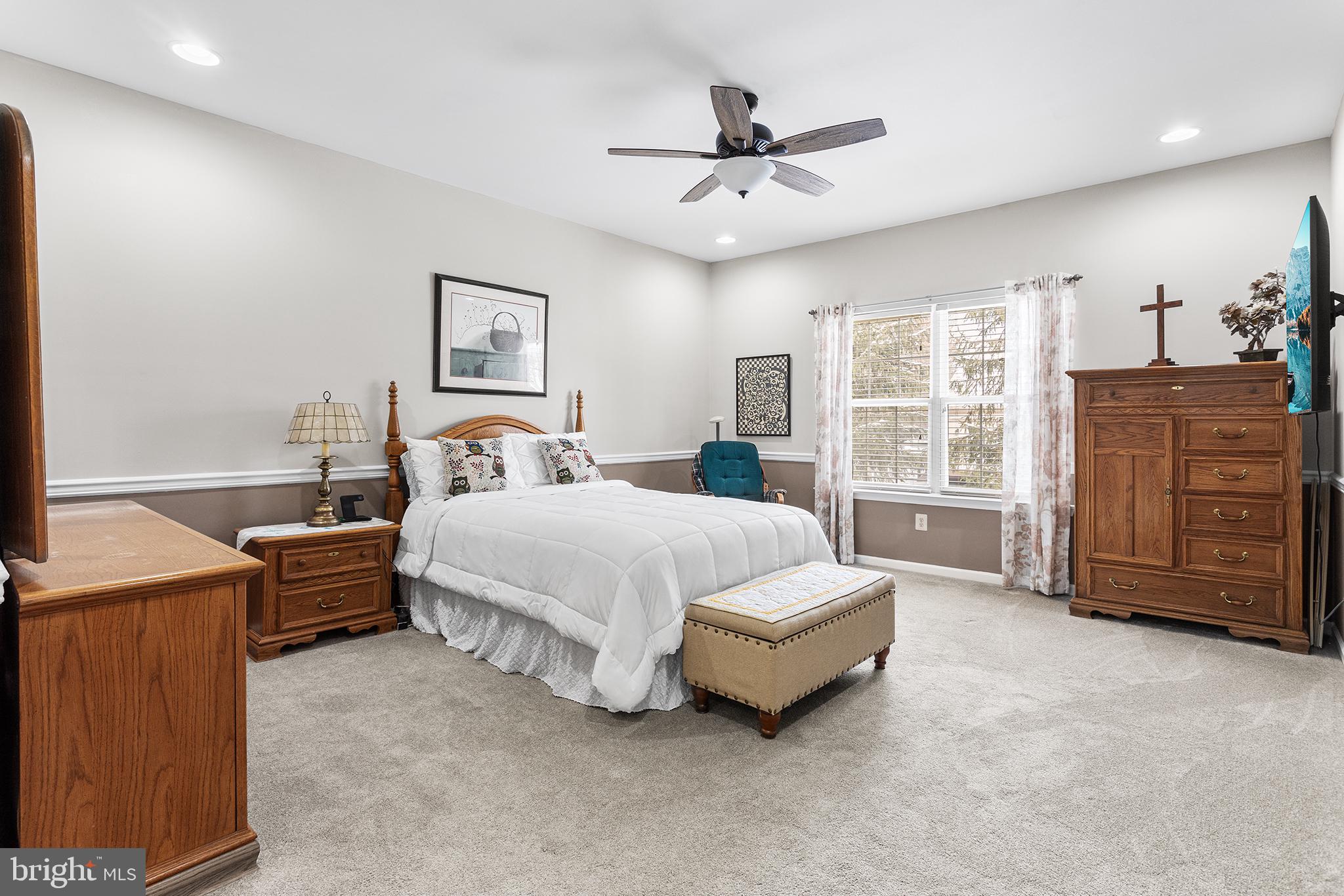 HIDDEN MEADOW - Residential