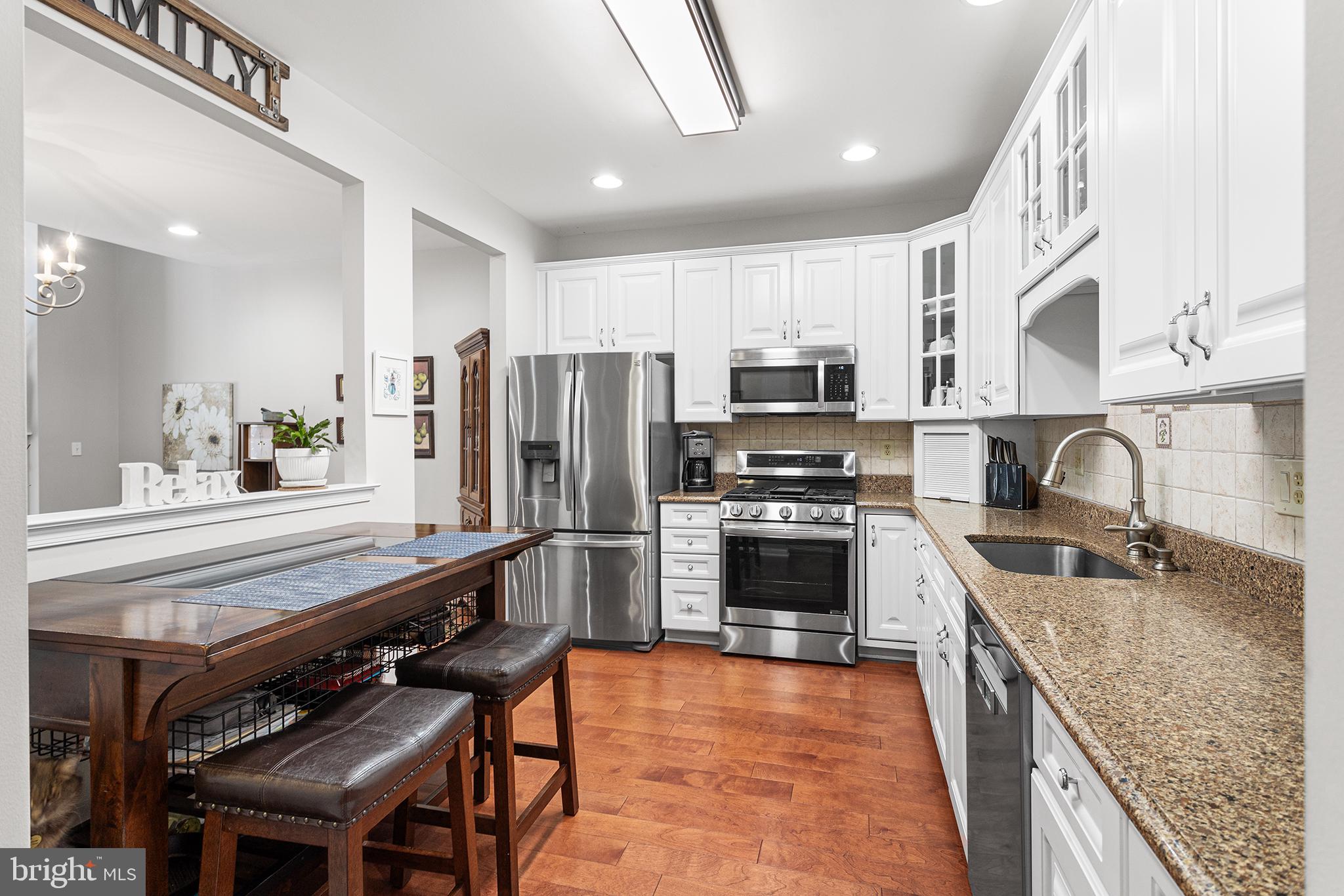 HIDDEN MEADOW - Residential