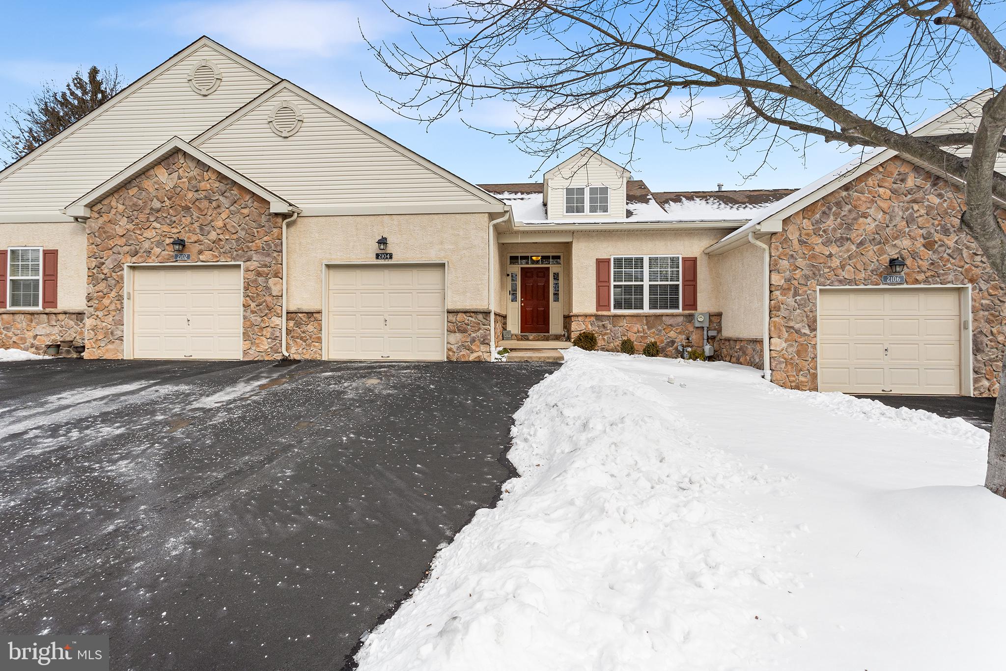 HIDDEN MEADOW - Residential