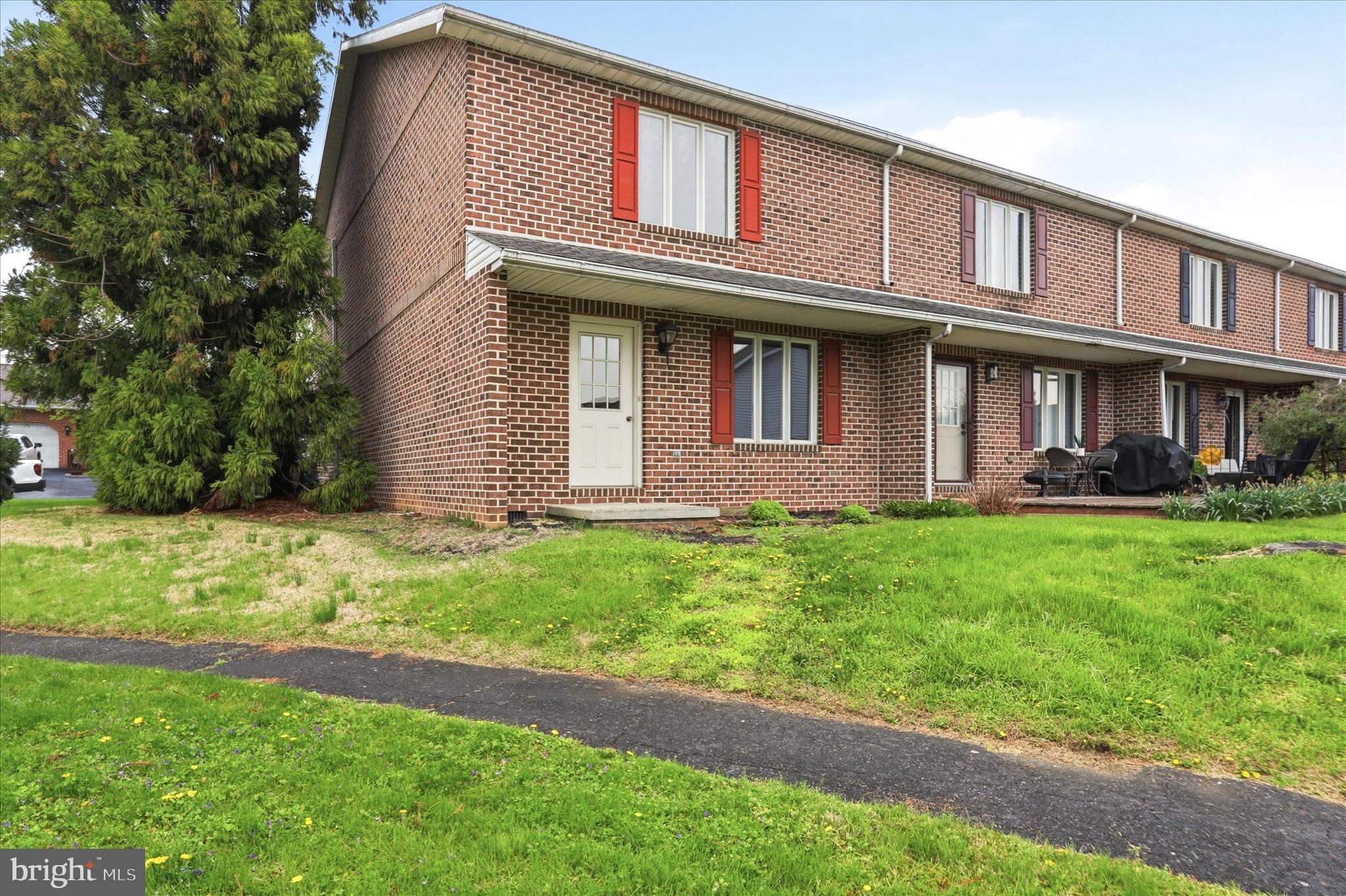 FALLING SPRING MEADOWS - Residential