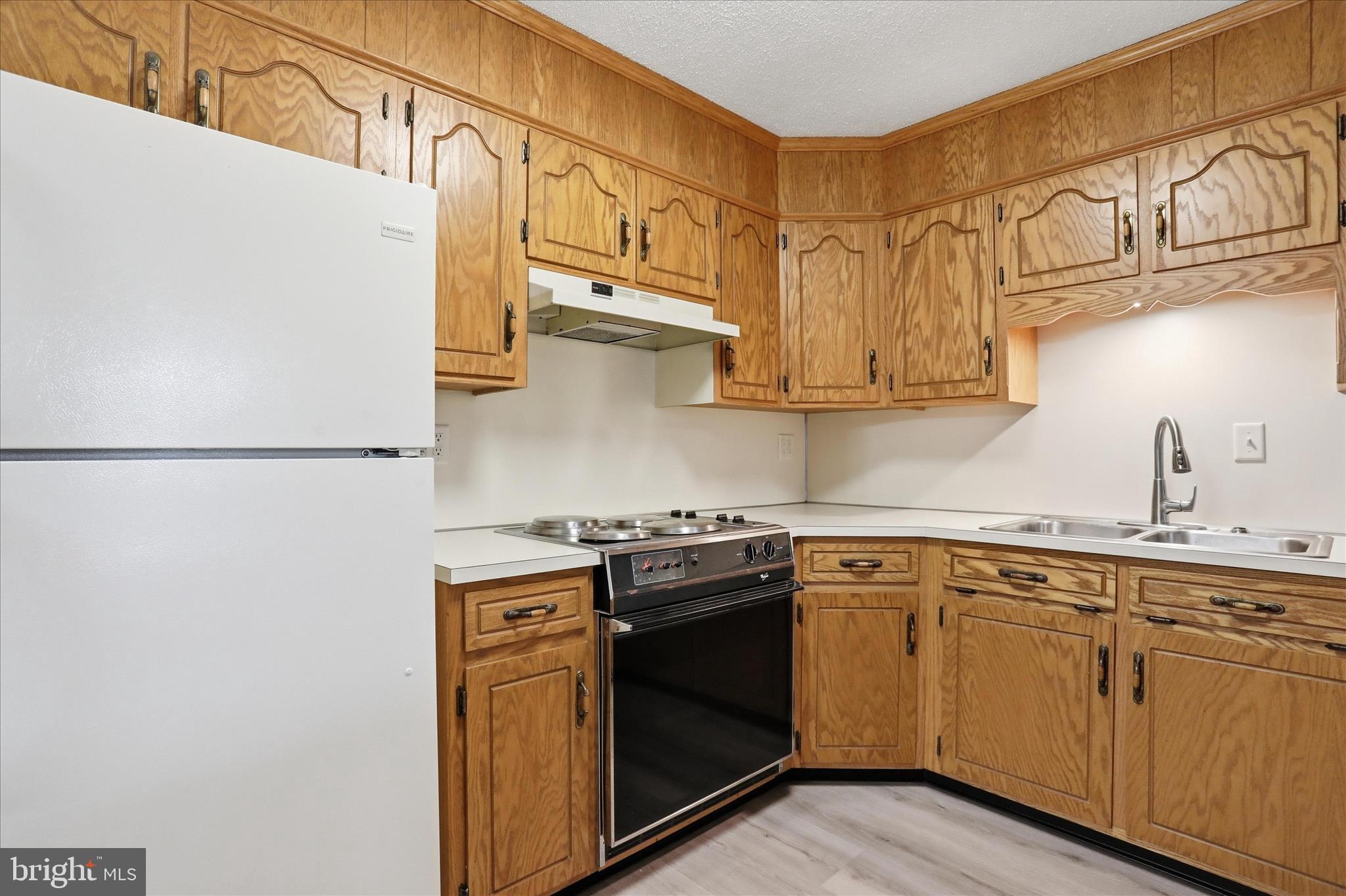 FALLING SPRING MEADOWS - Residential