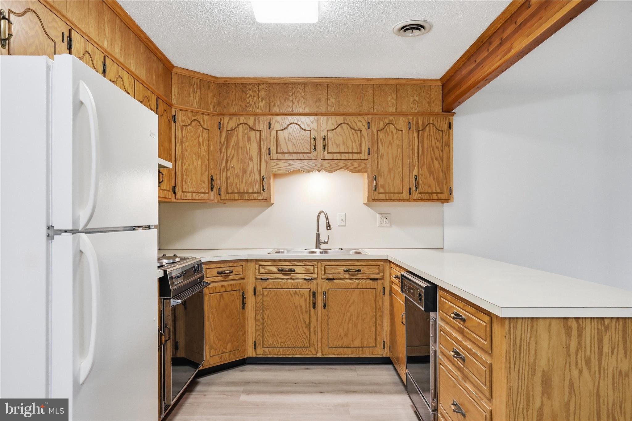 FALLING SPRING MEADOWS - Residential