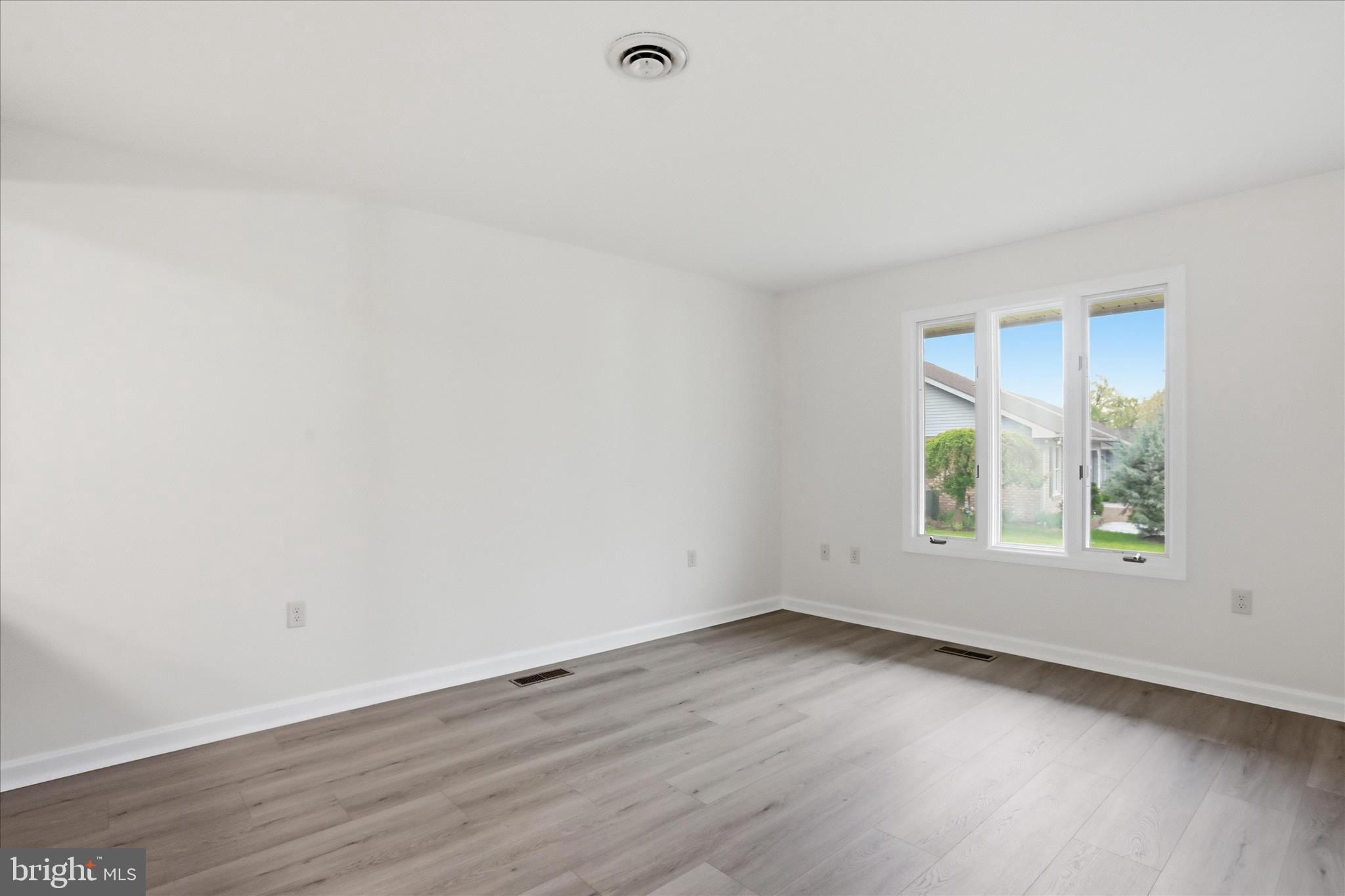 FALLING SPRING MEADOWS - Residential